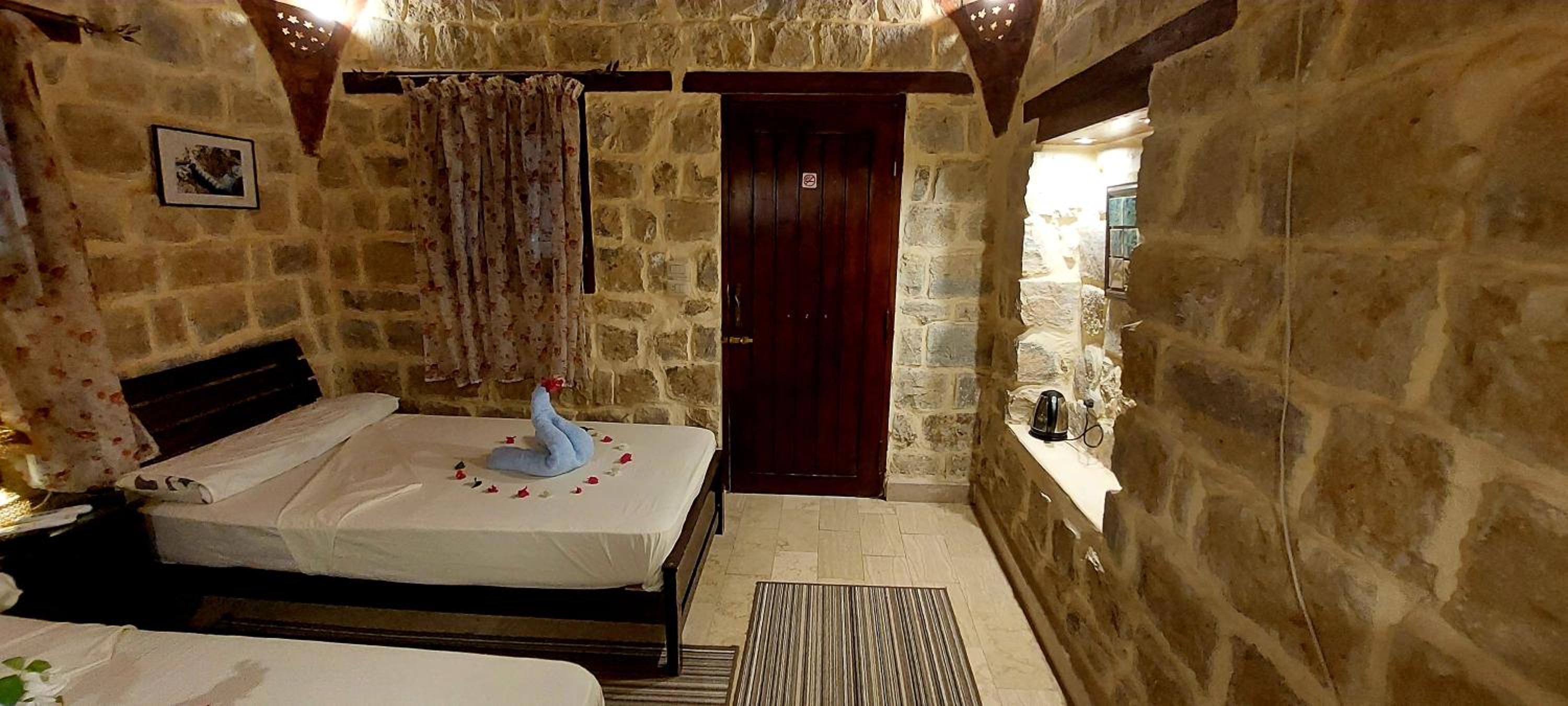 Double Room with Garden View - Photo 7