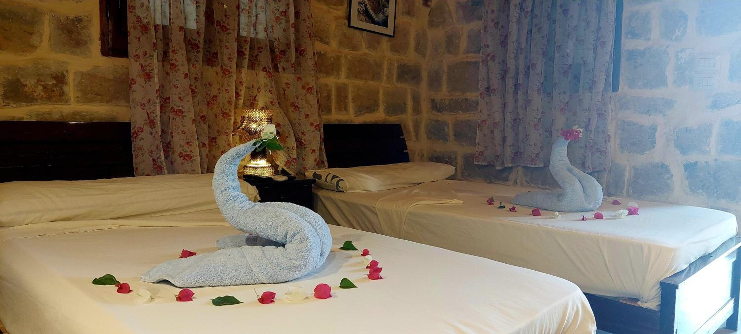 Double Room with Garden View - Photo 6