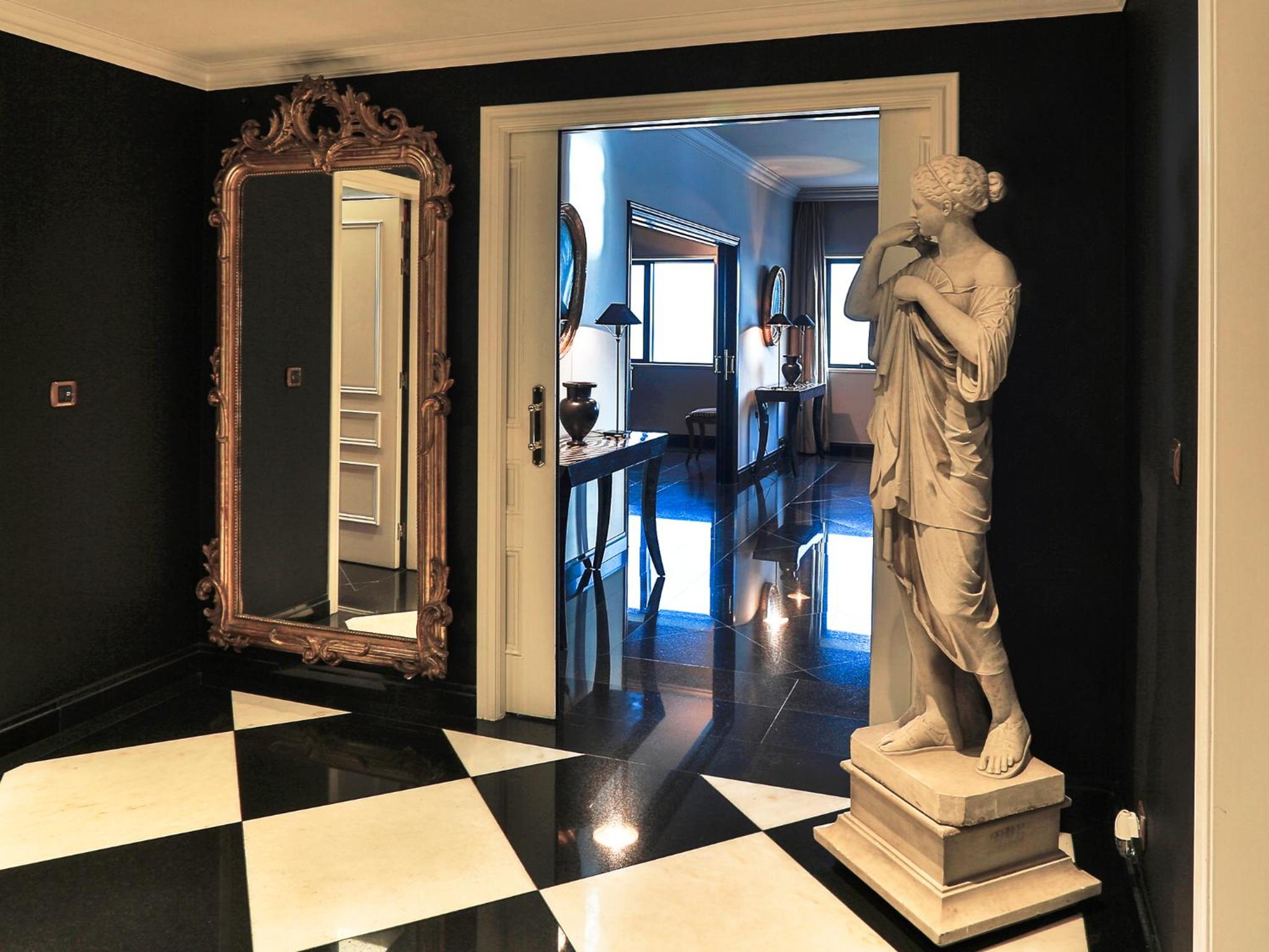 Presidential Suite