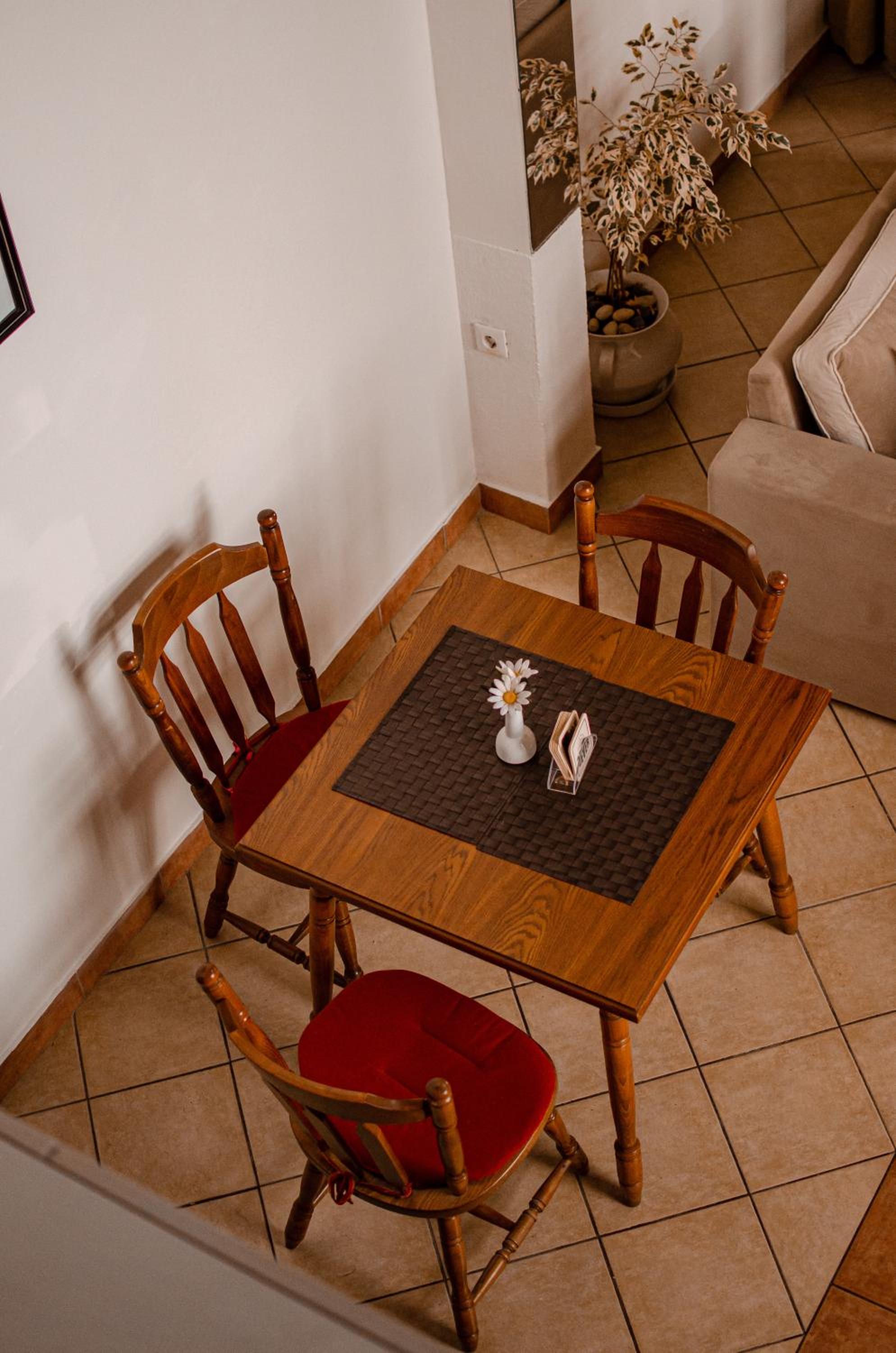 Apartment - Photo 27
