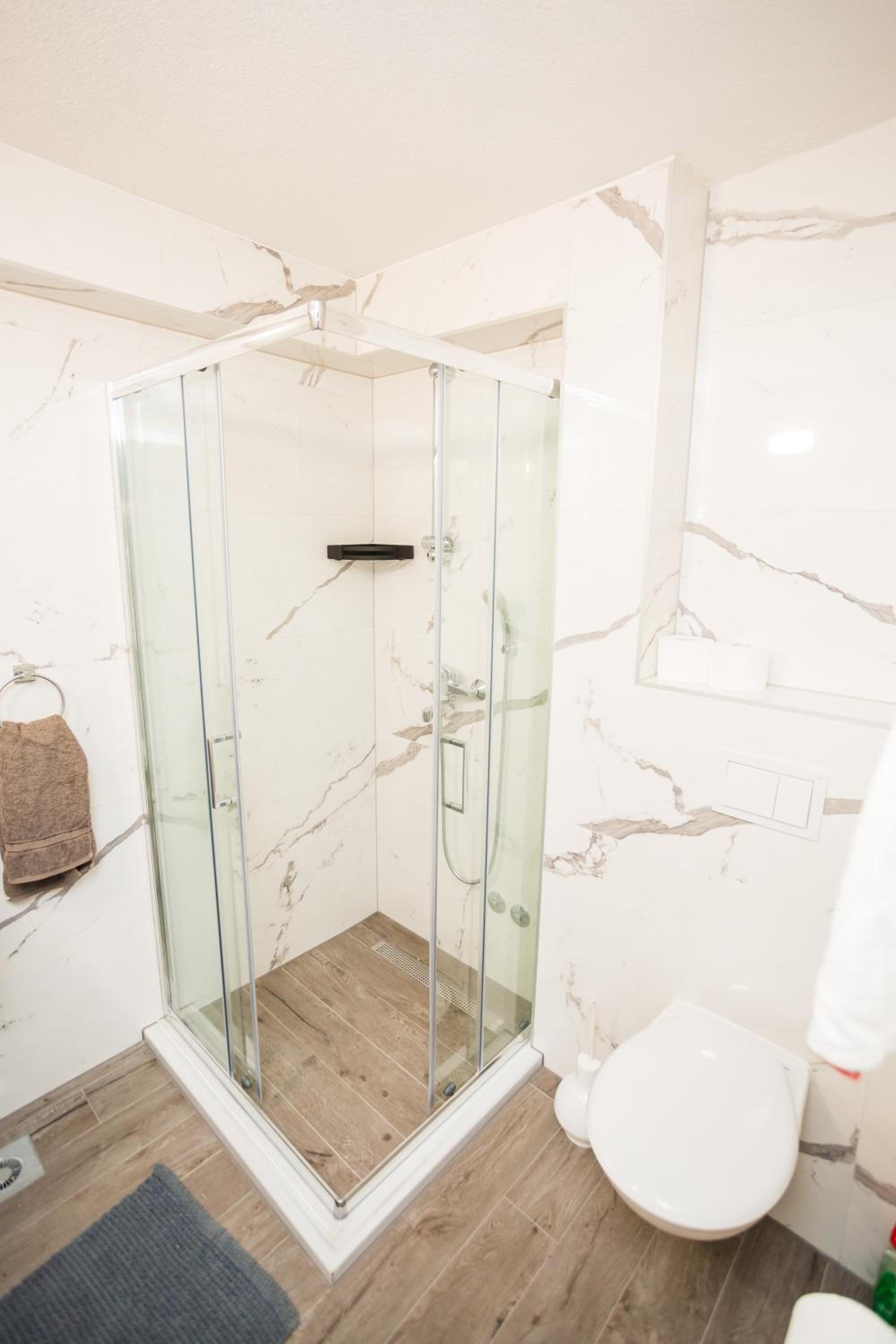 Apartment - Photo 24