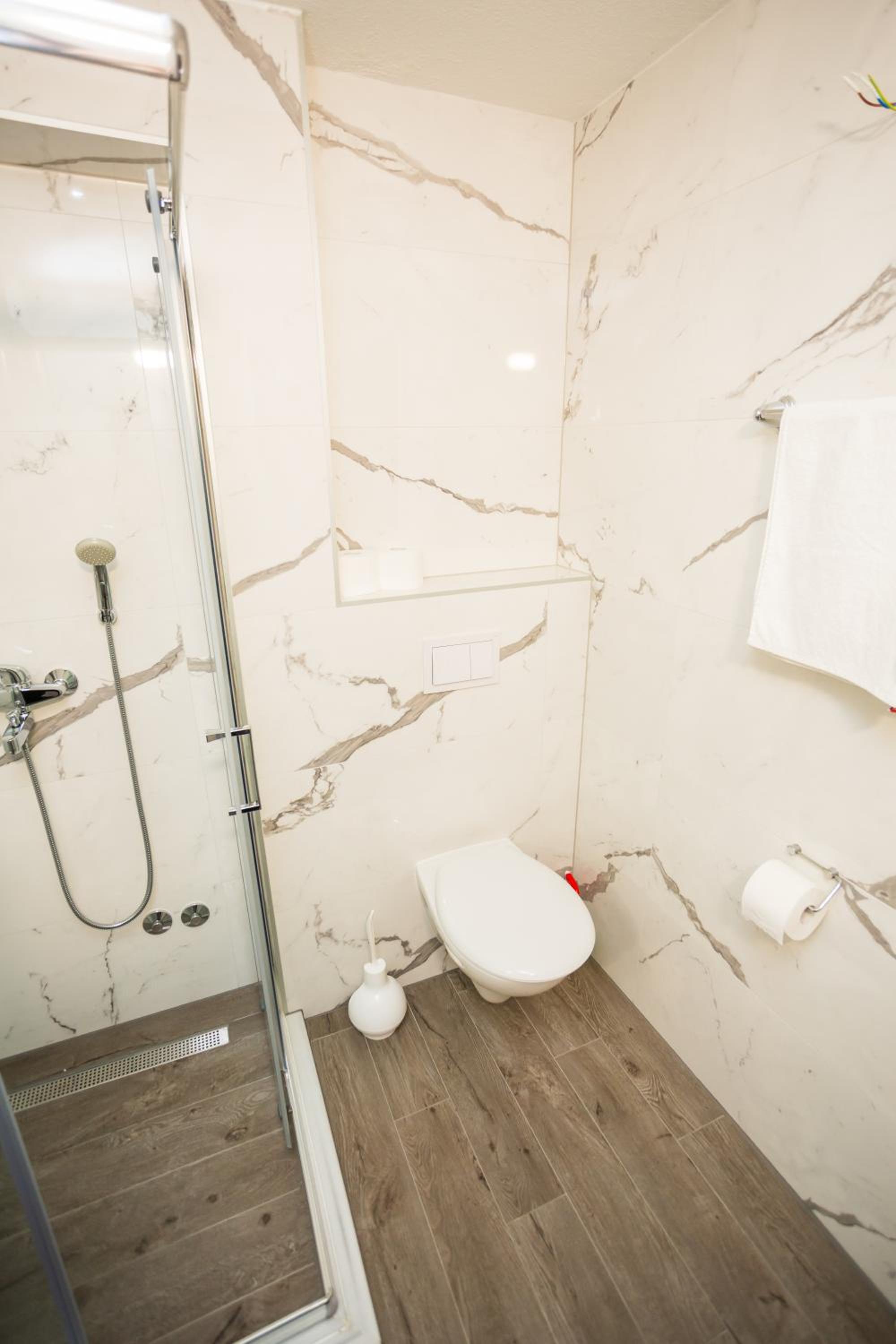 Apartment - Photo 28