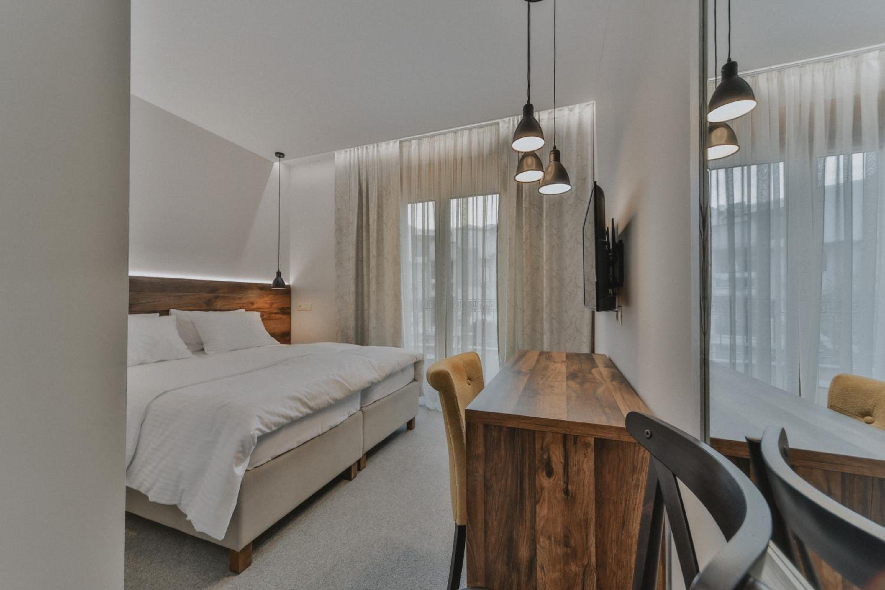 Standard Double or Twin Room - Photo 1