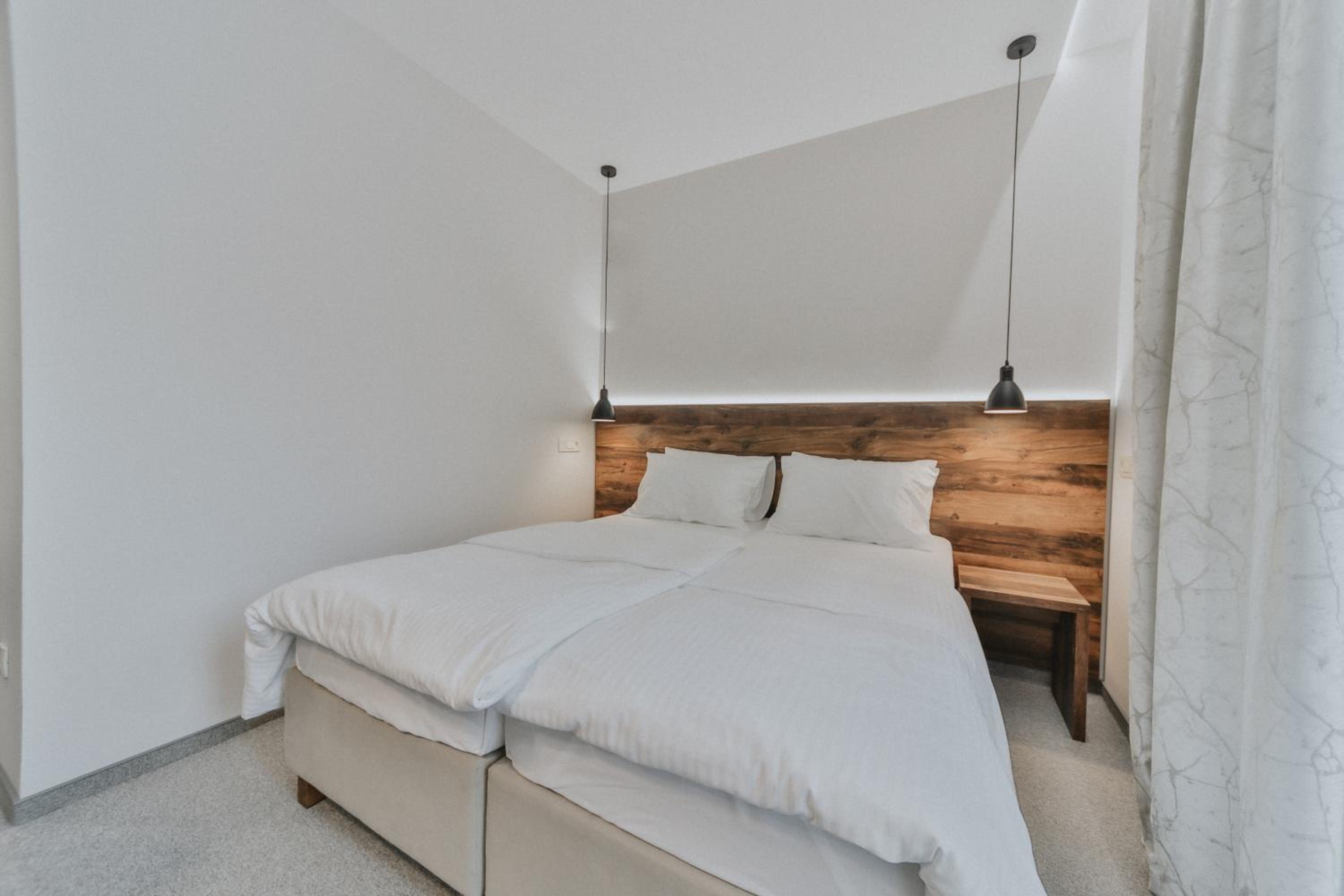 Standard Double or Twin Room - Photo 6