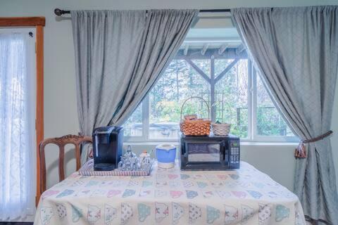 Queen Suite with Sea View photo 3