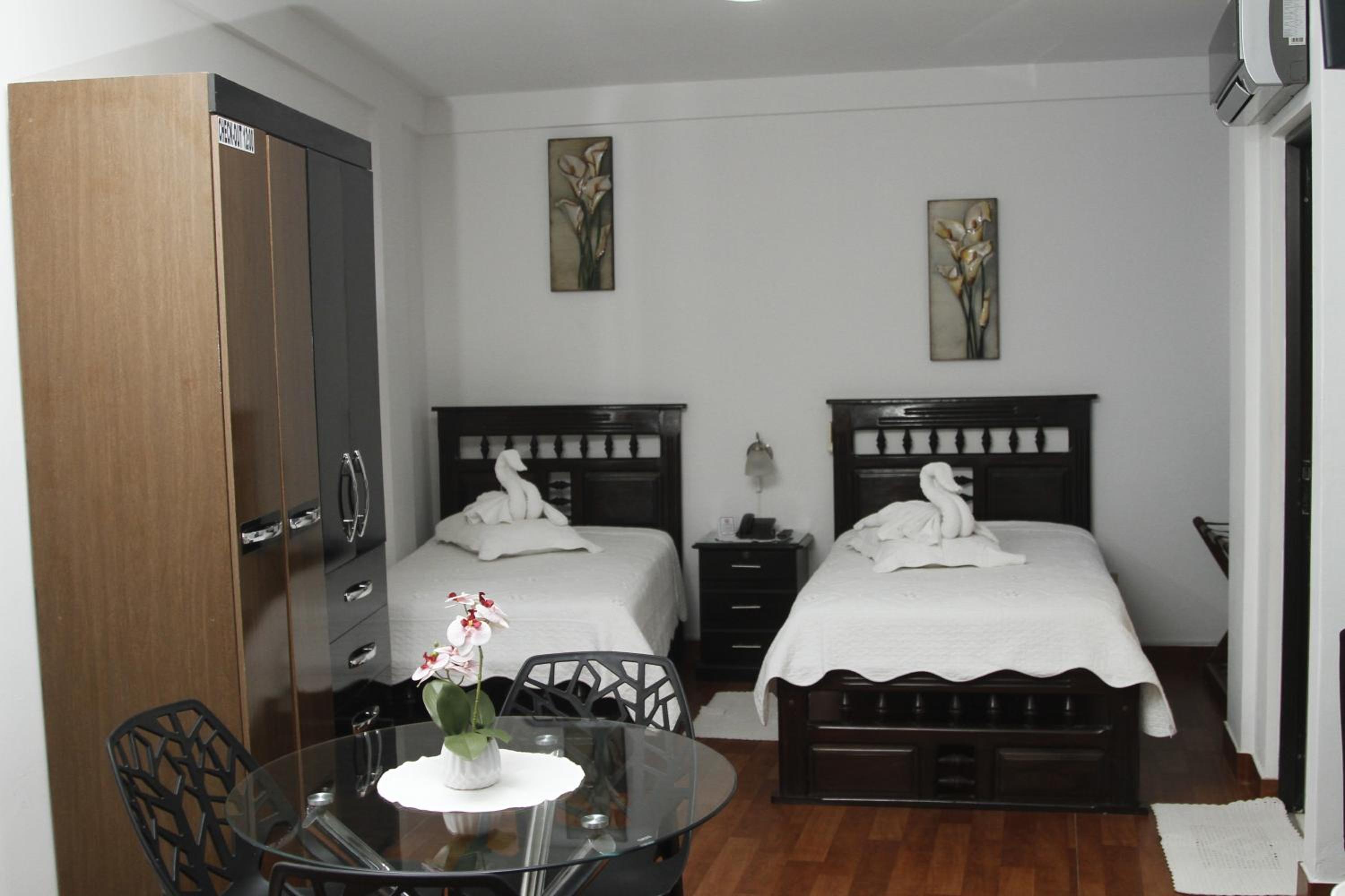 Twin Room with Kitchenette