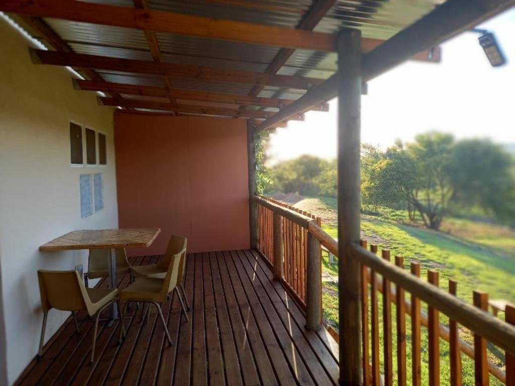 Family Suite with Balcony - Photo 9