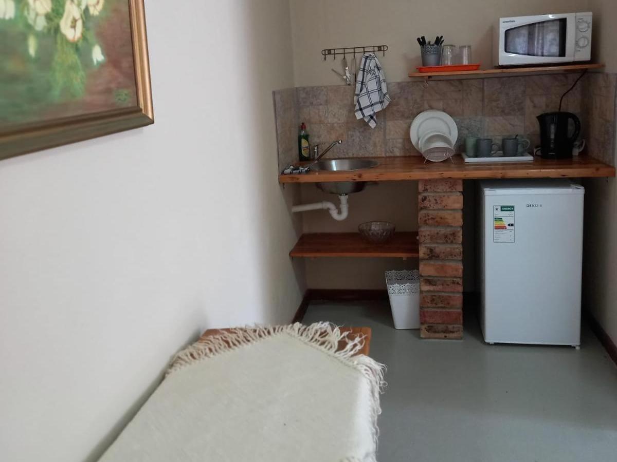 Family Room with Private Bathroom - Photo 3