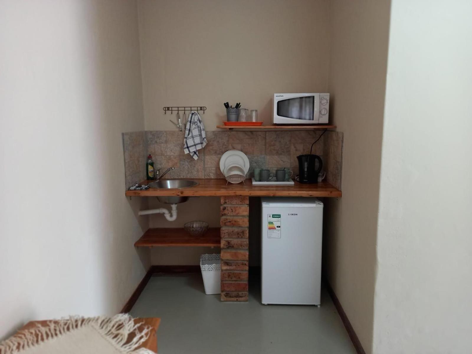 Family Room with Private Bathroom - Photo 11