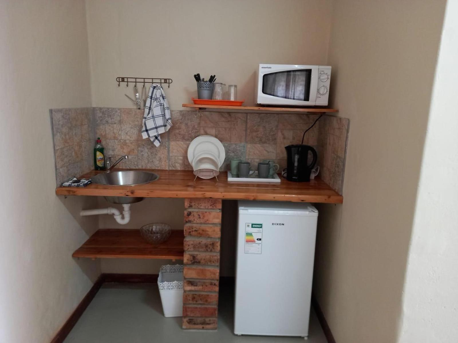 Family Room with Private Bathroom - Photo 6