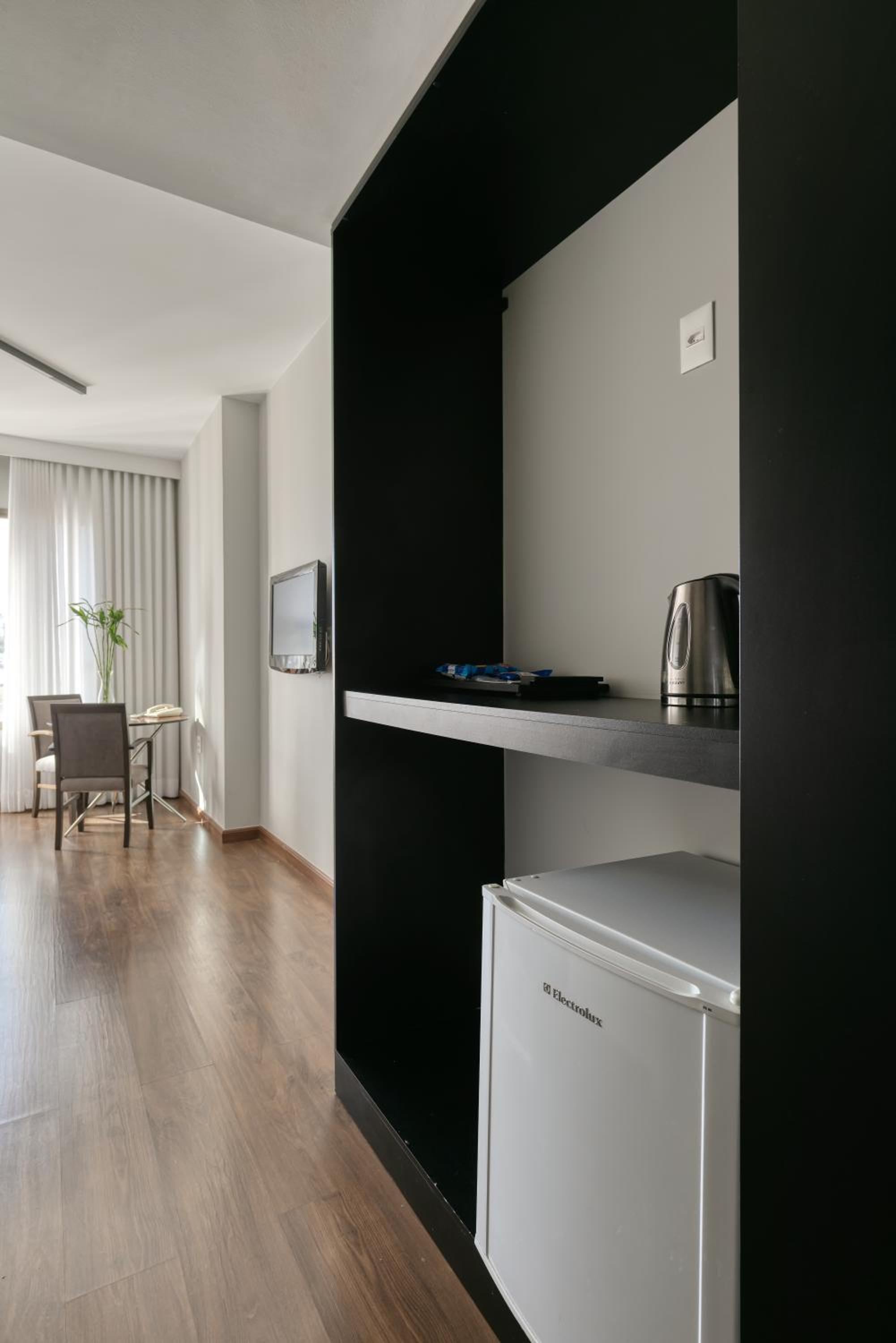 Standard Double Room - Photo 4