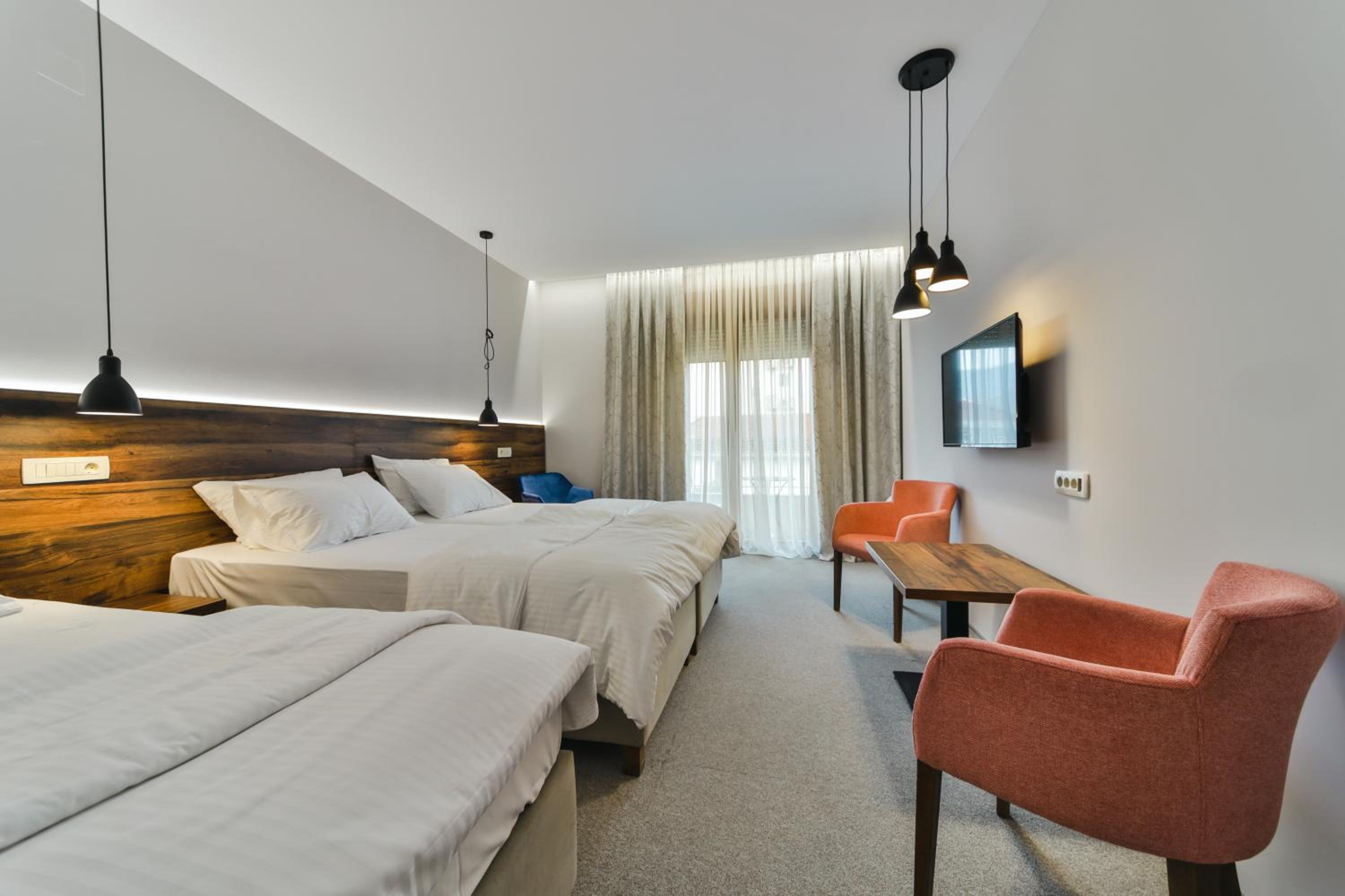 Standard Triple Room - Photo 1