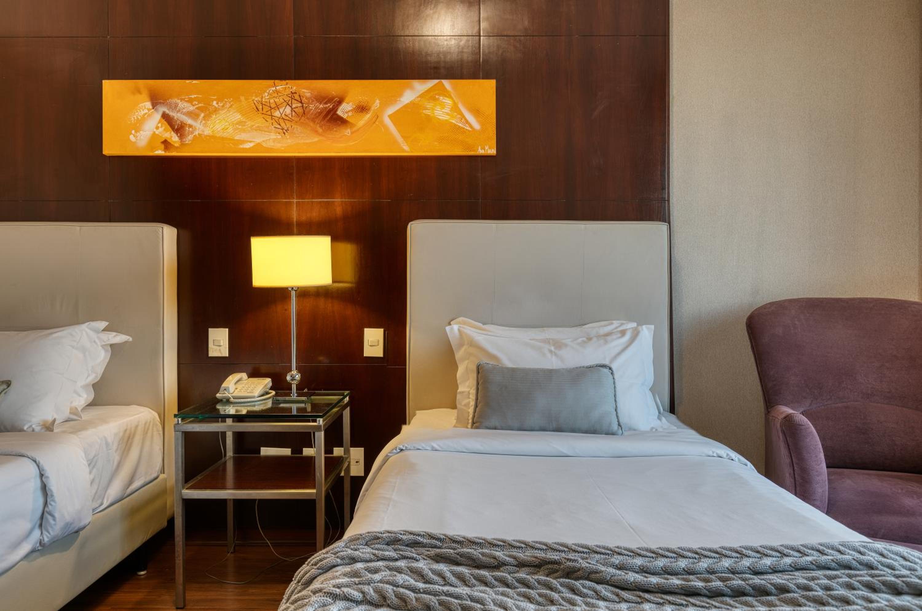 Classic Twin Room - Photo 5