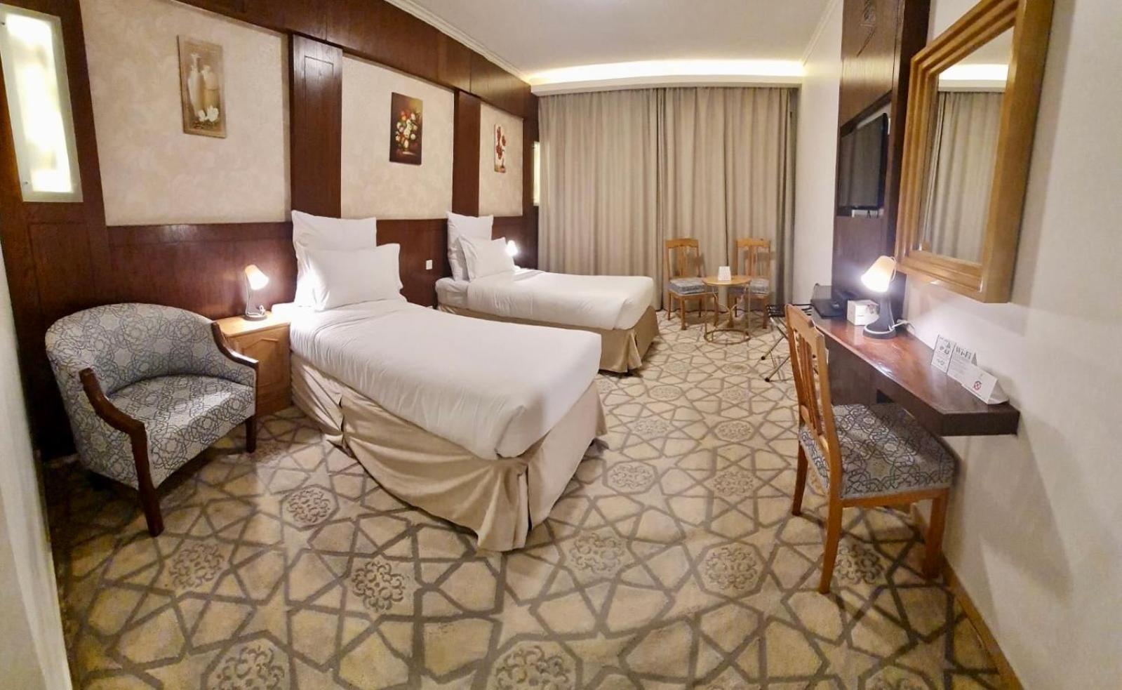 Superior Twin Room photo 1