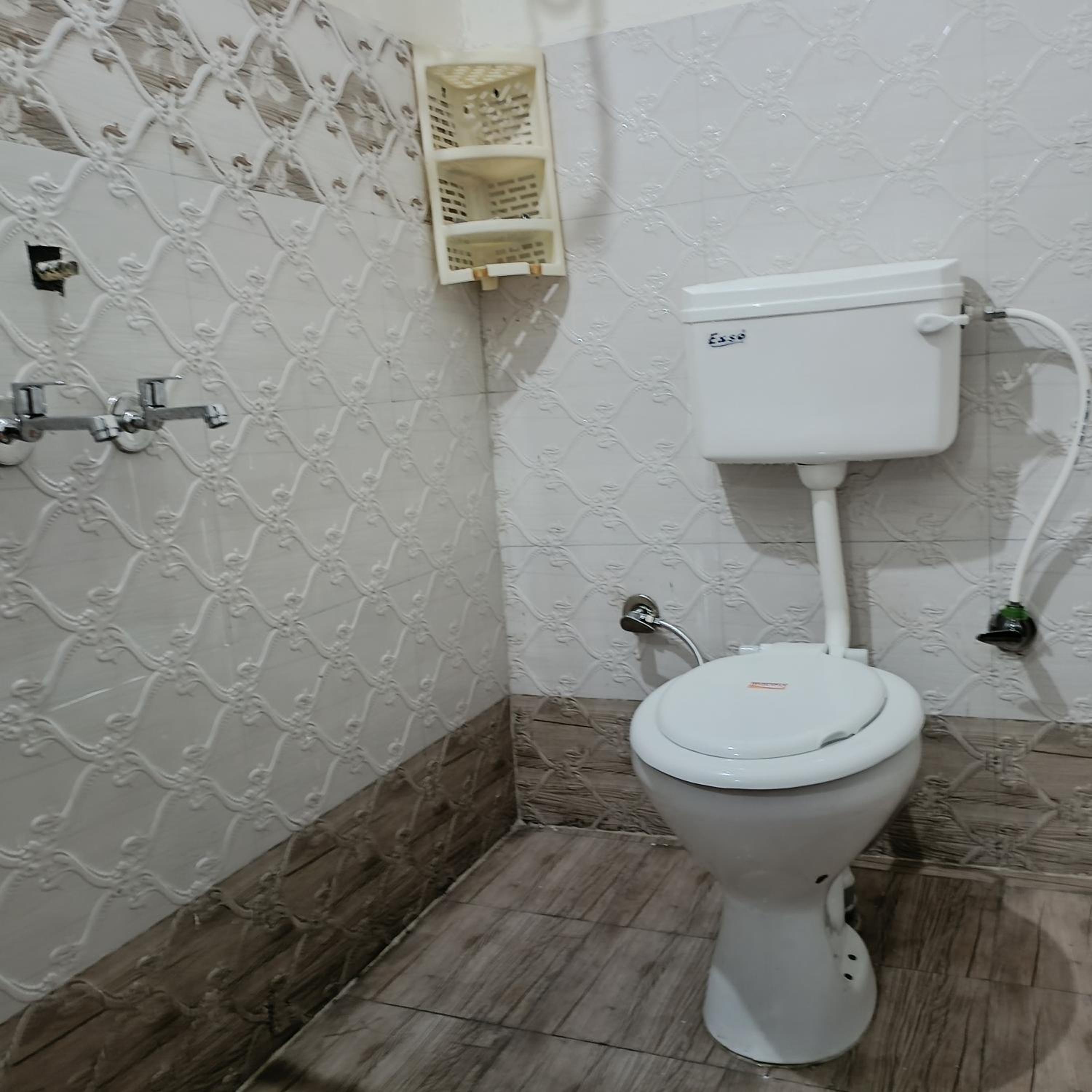 Double Room - Photo 14