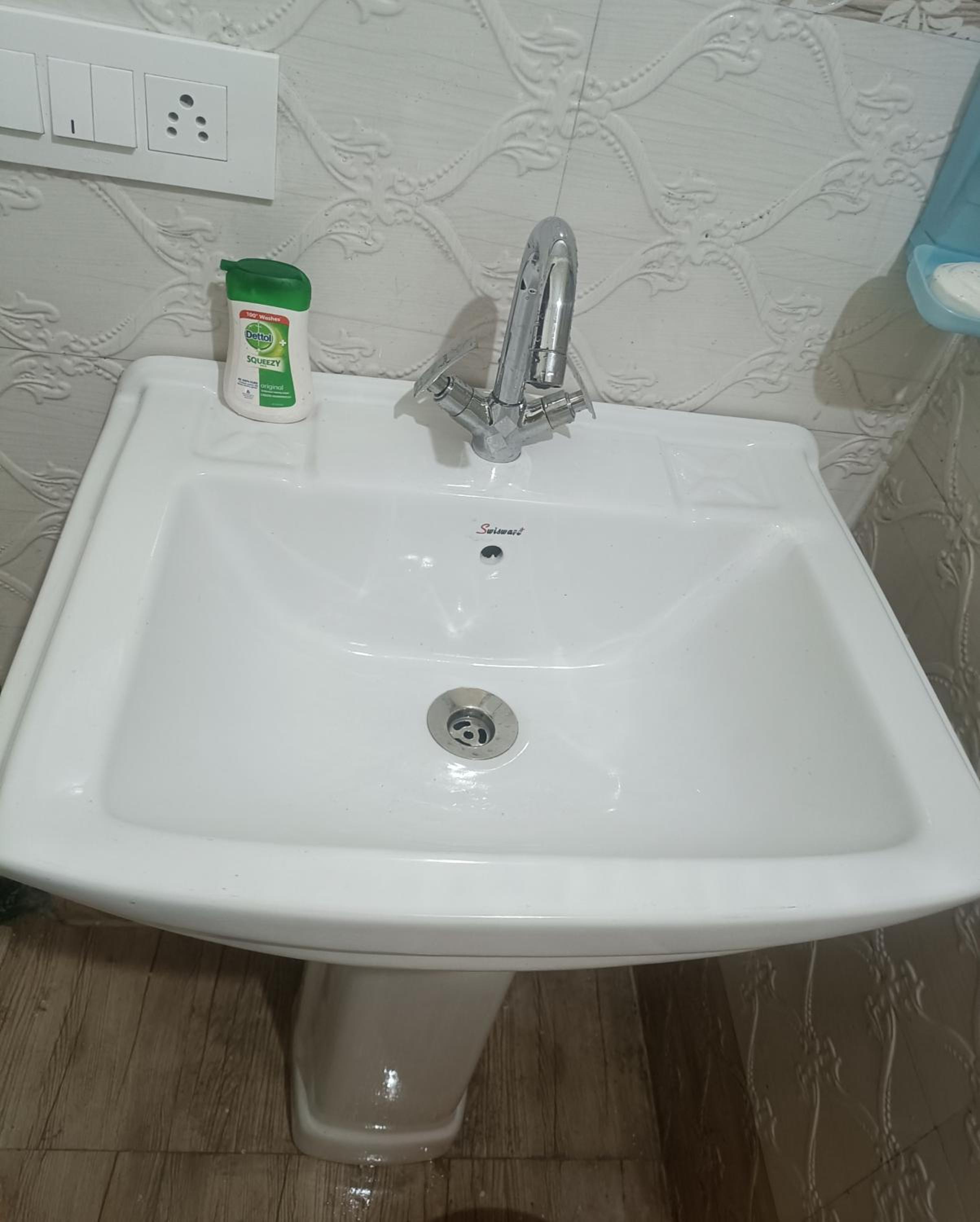 Double Room - Photo 13