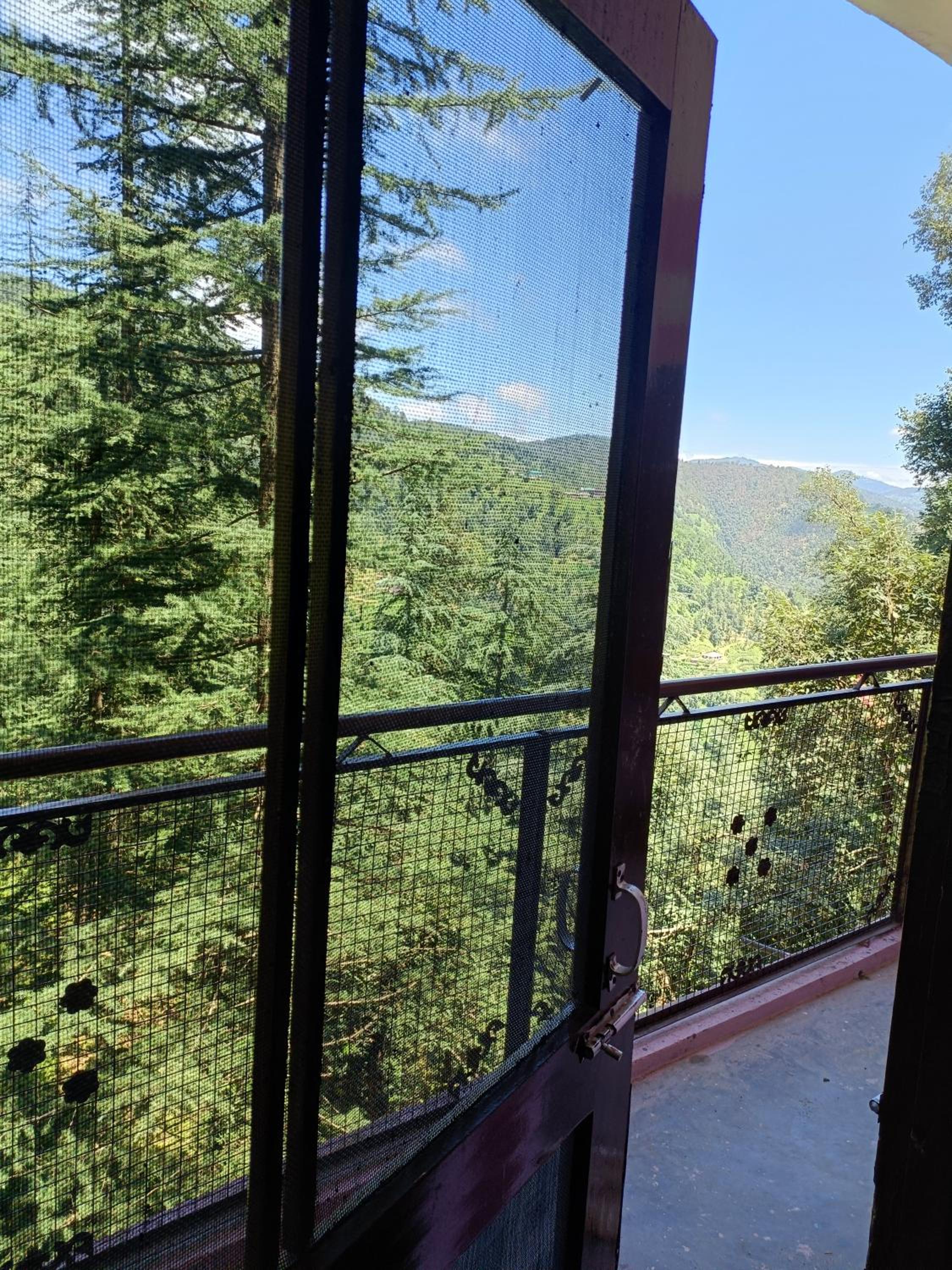 Double Room - Photo 7