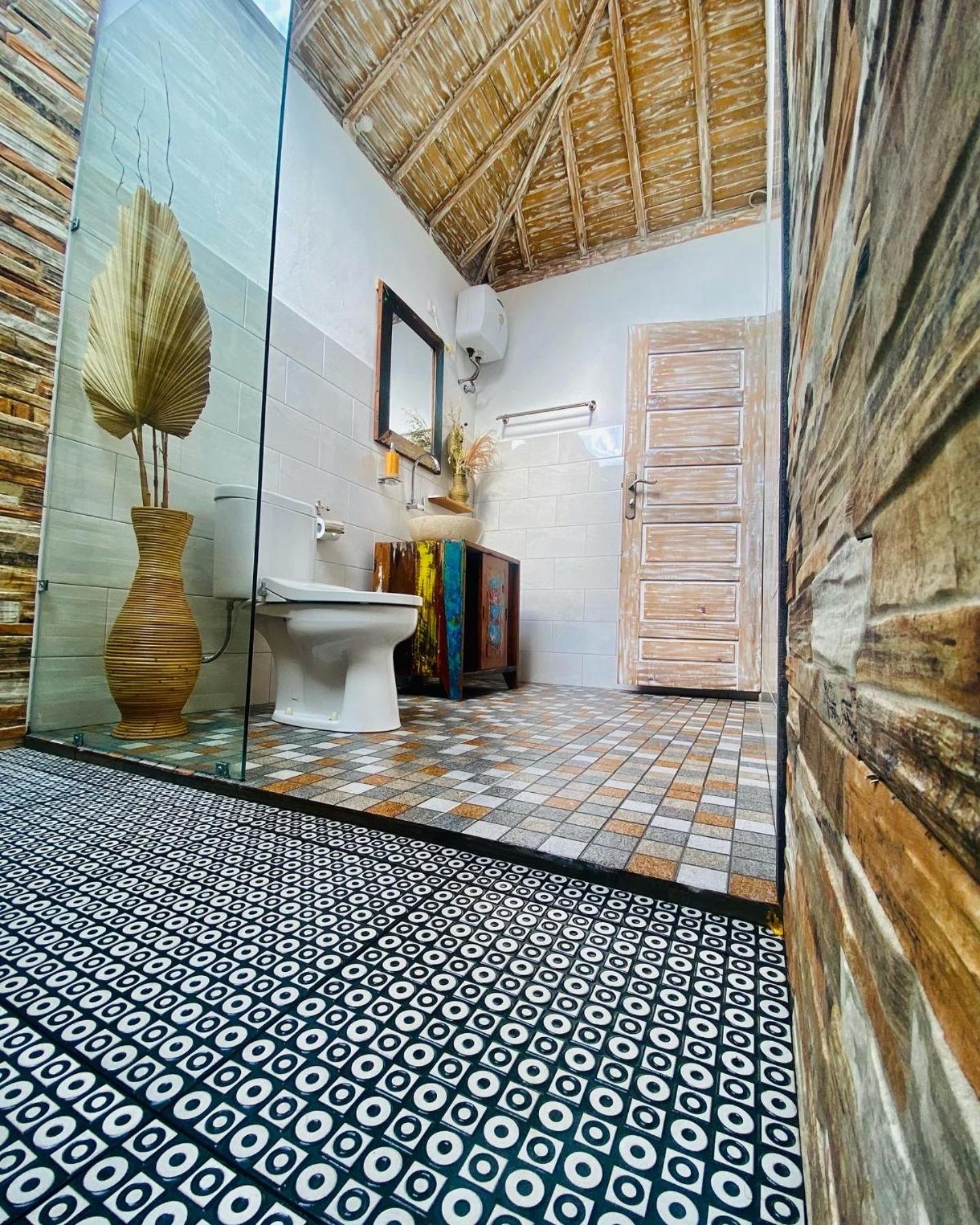 Deluxe Double Room with Sea View - Photo 14