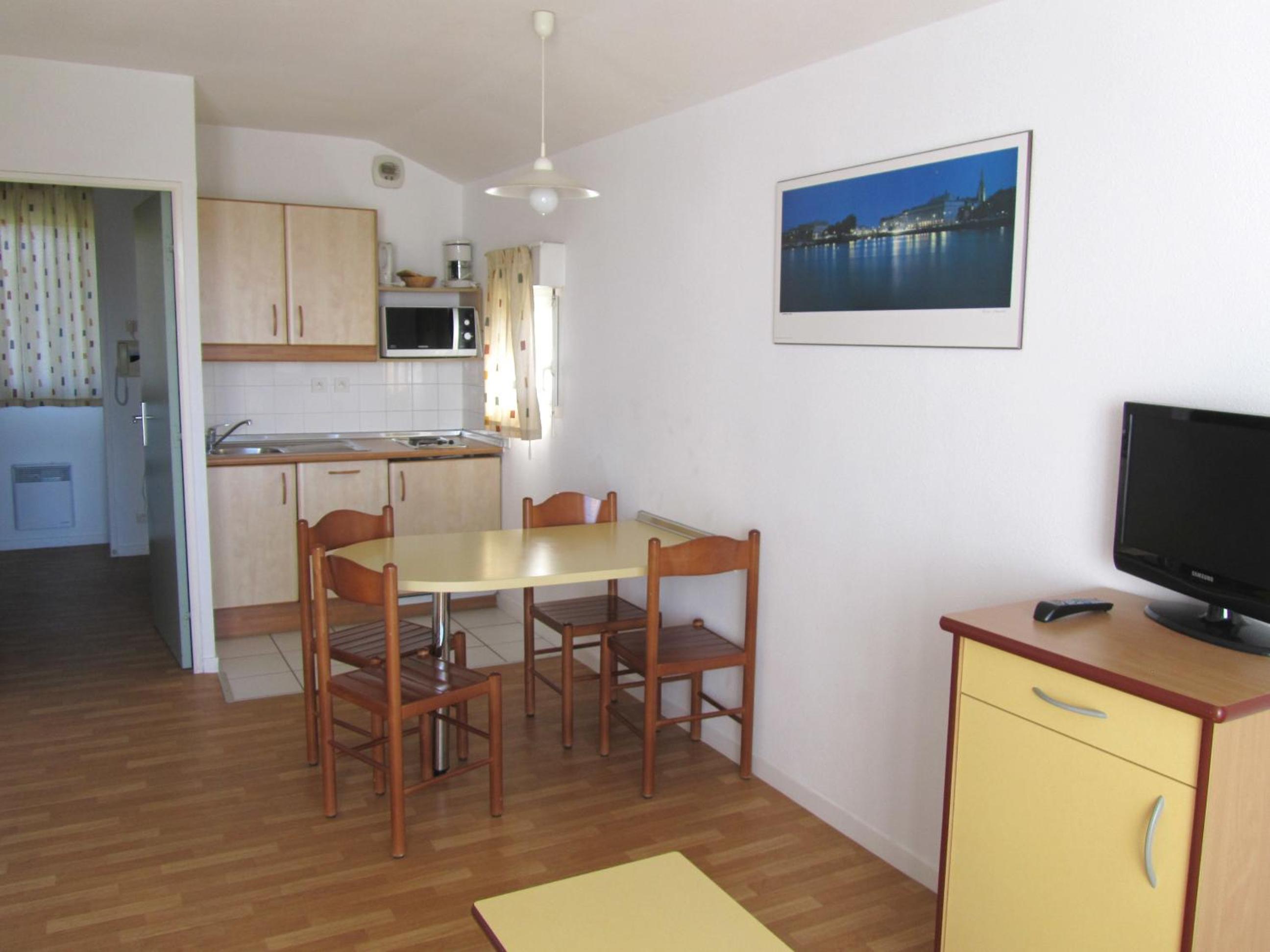 Studio (4 Adults)