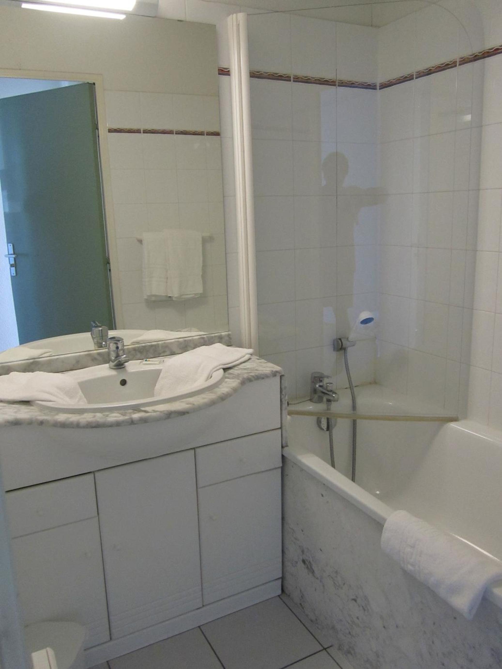 Studio (2 Adults) - Photo 5