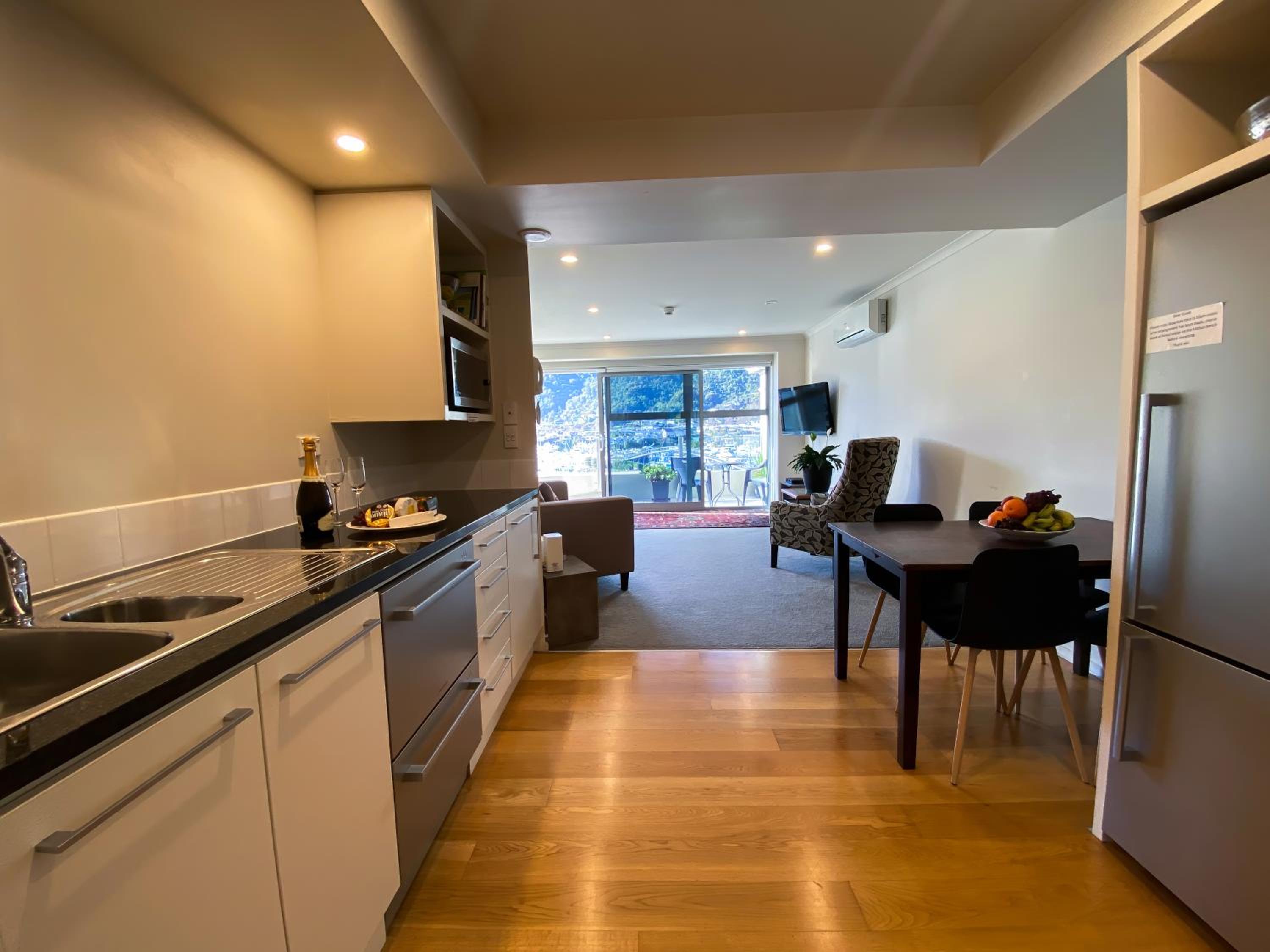 Apartment - Photo 4