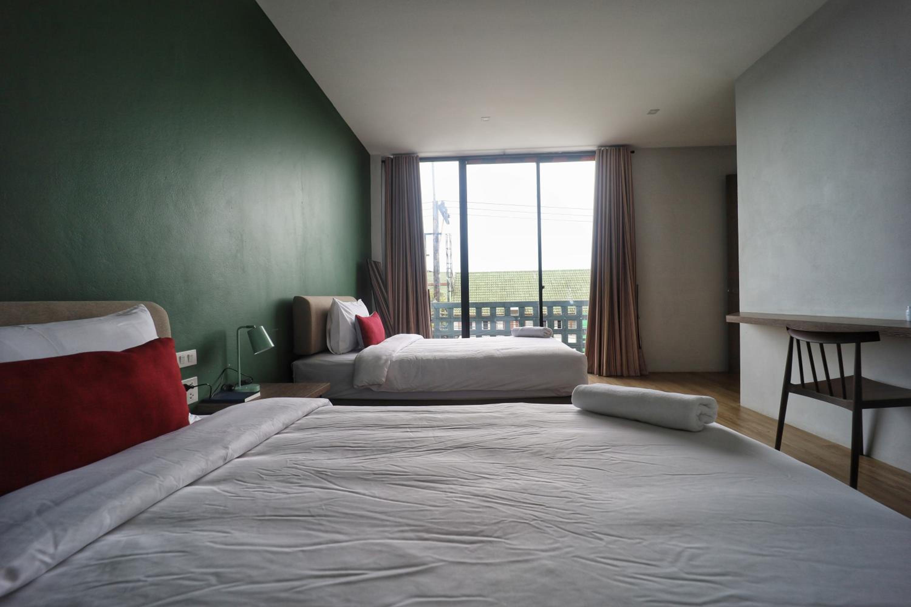 Deluxe Twin Room - Photo 3