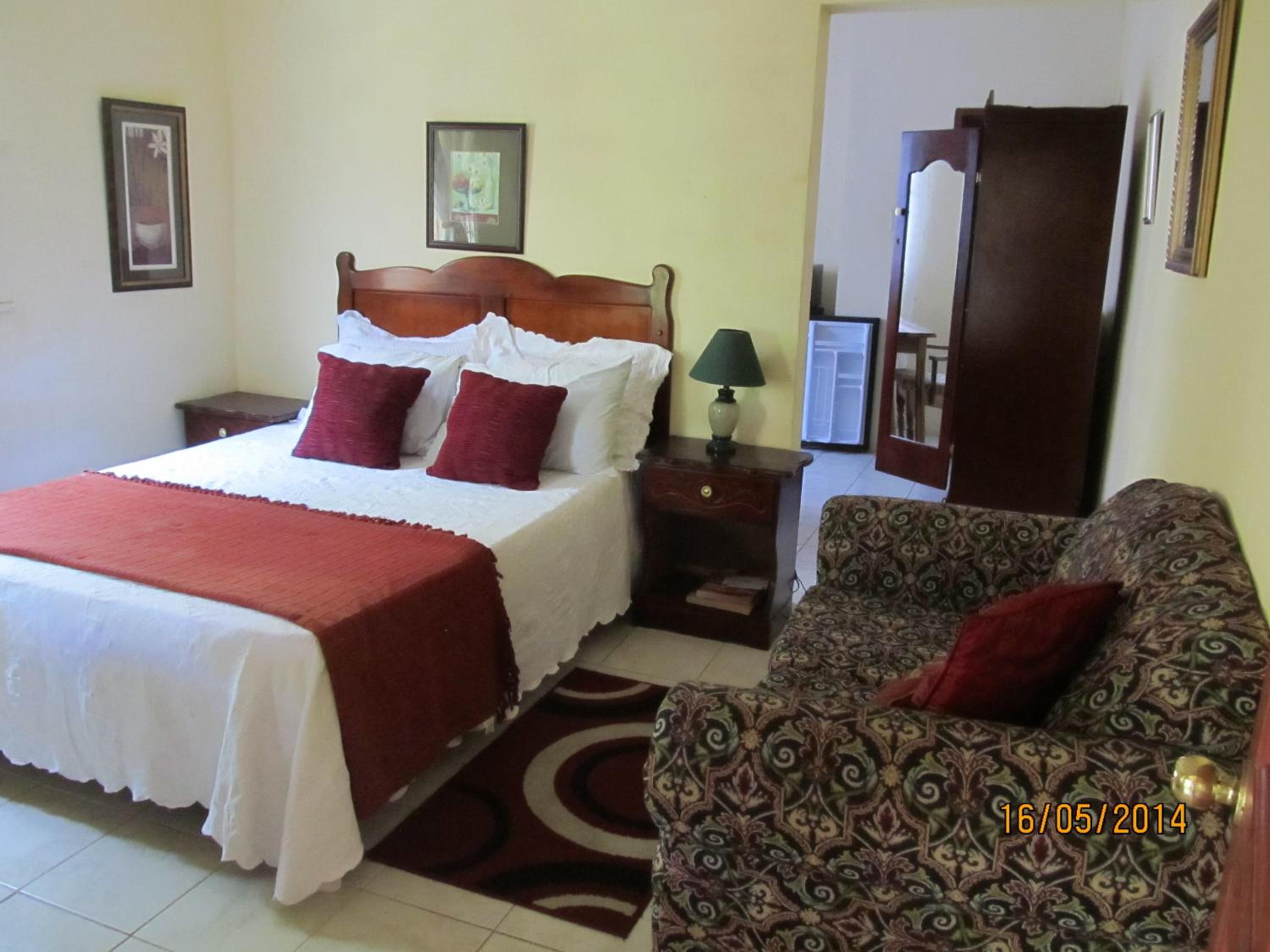Standard Double Room photo 2