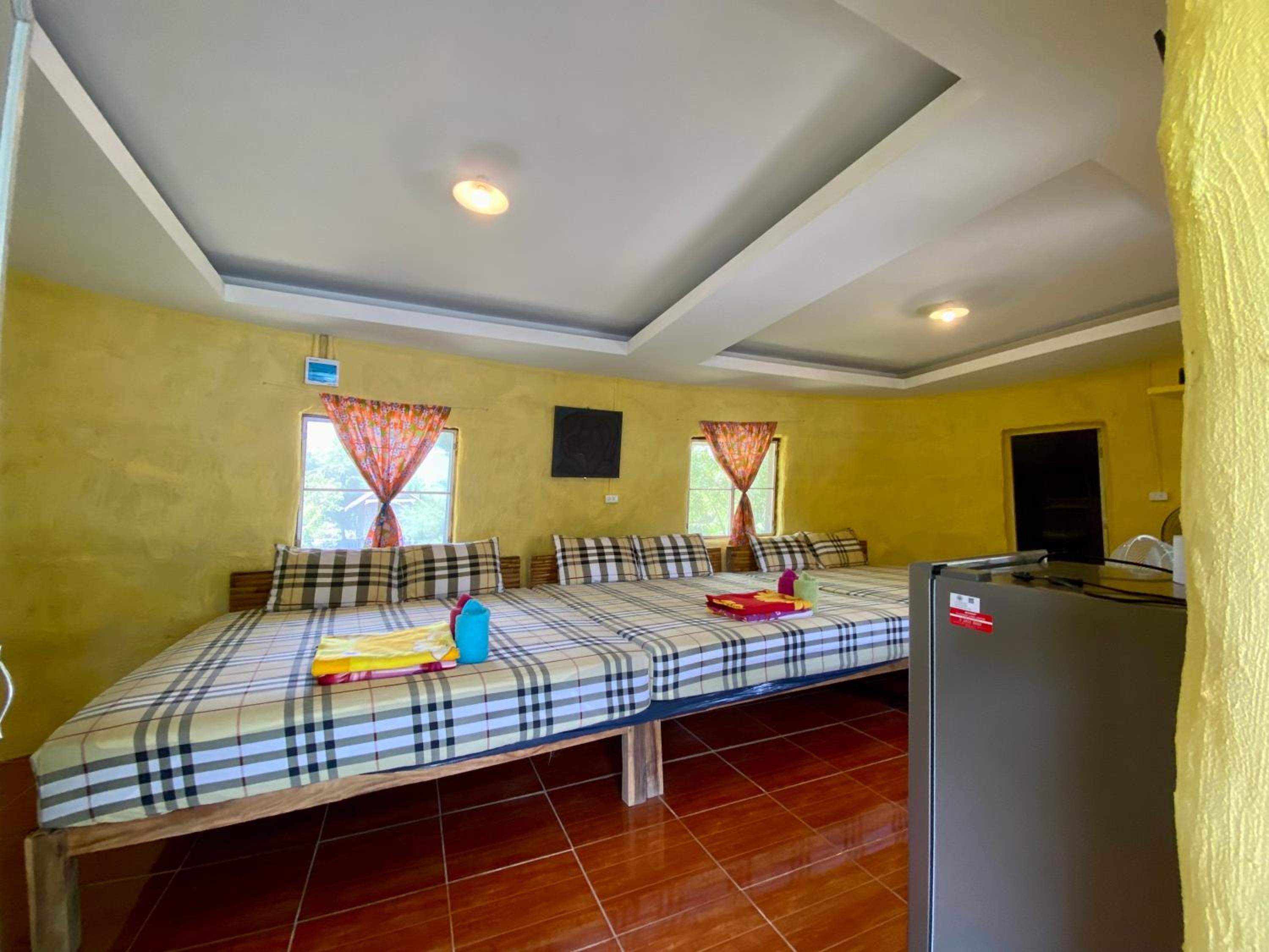 Bungalow - Water Front