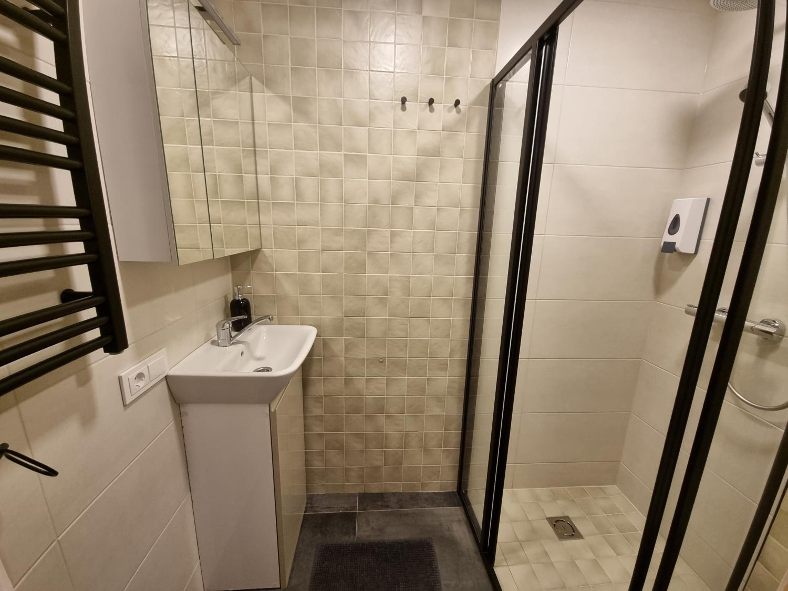 Economy Triple Room