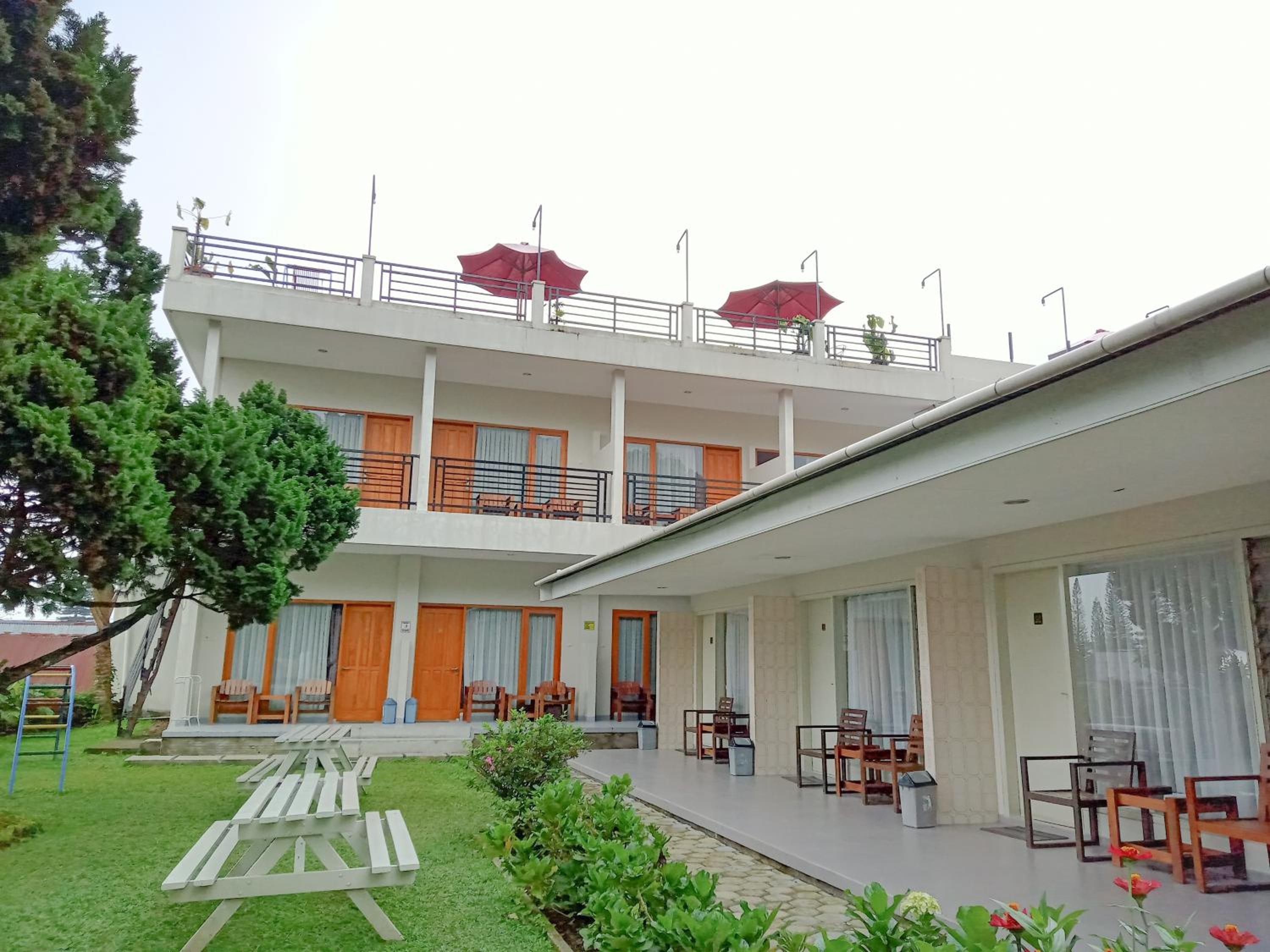 Double Room with Mountain View - Photo 2