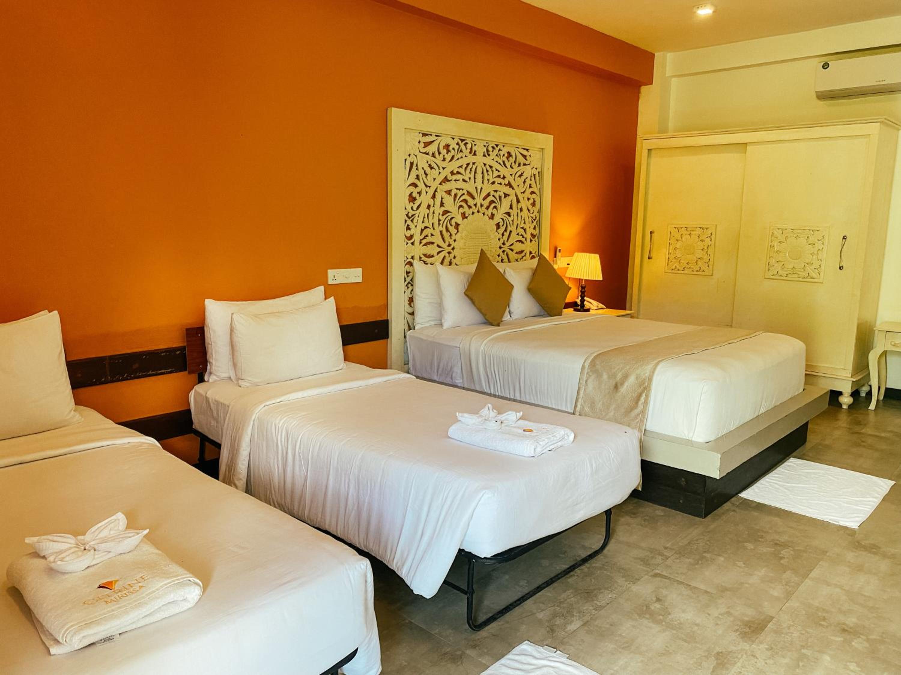 Deluxe Family Room