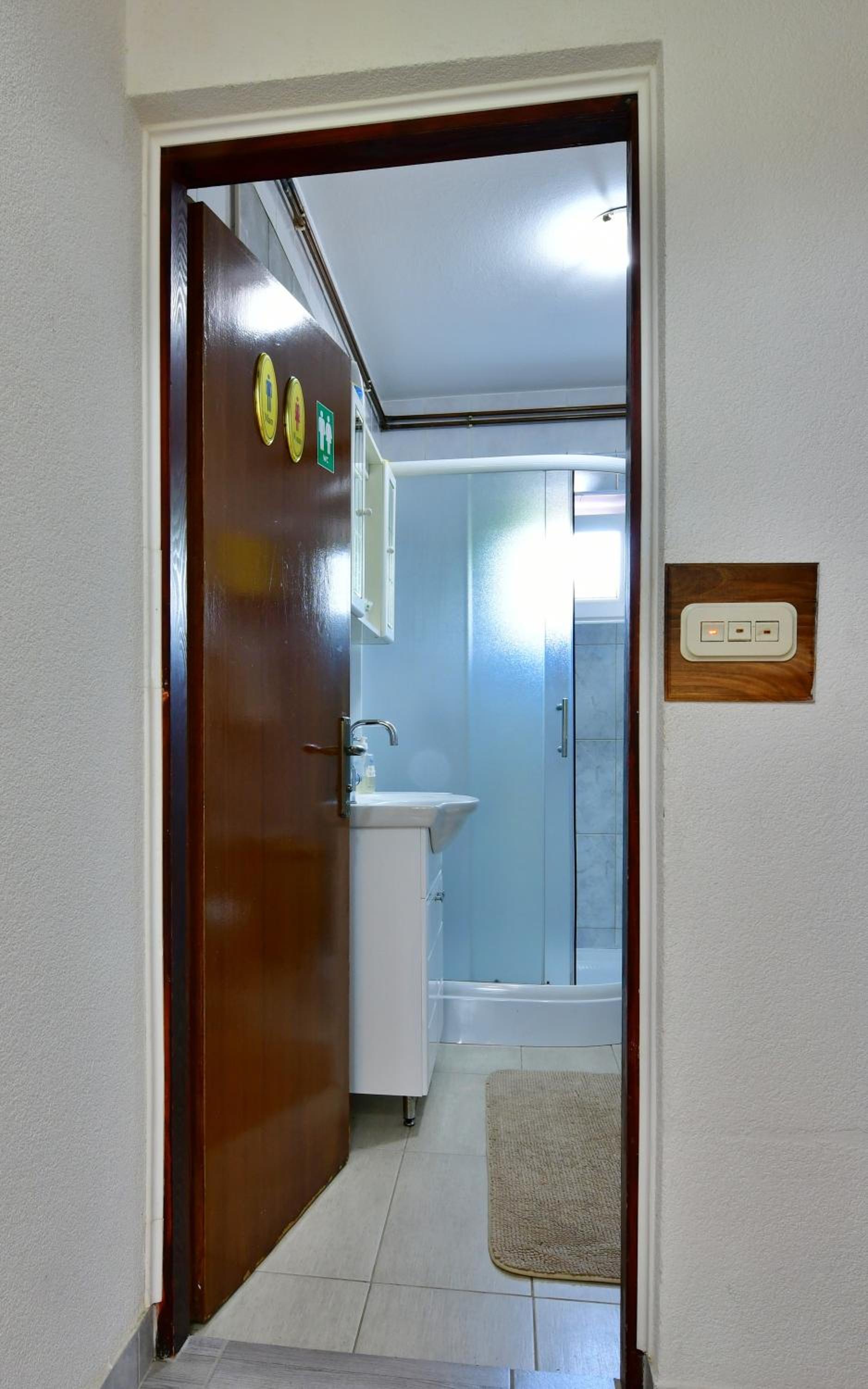 Three-Bedroom Apartment - Photo 8