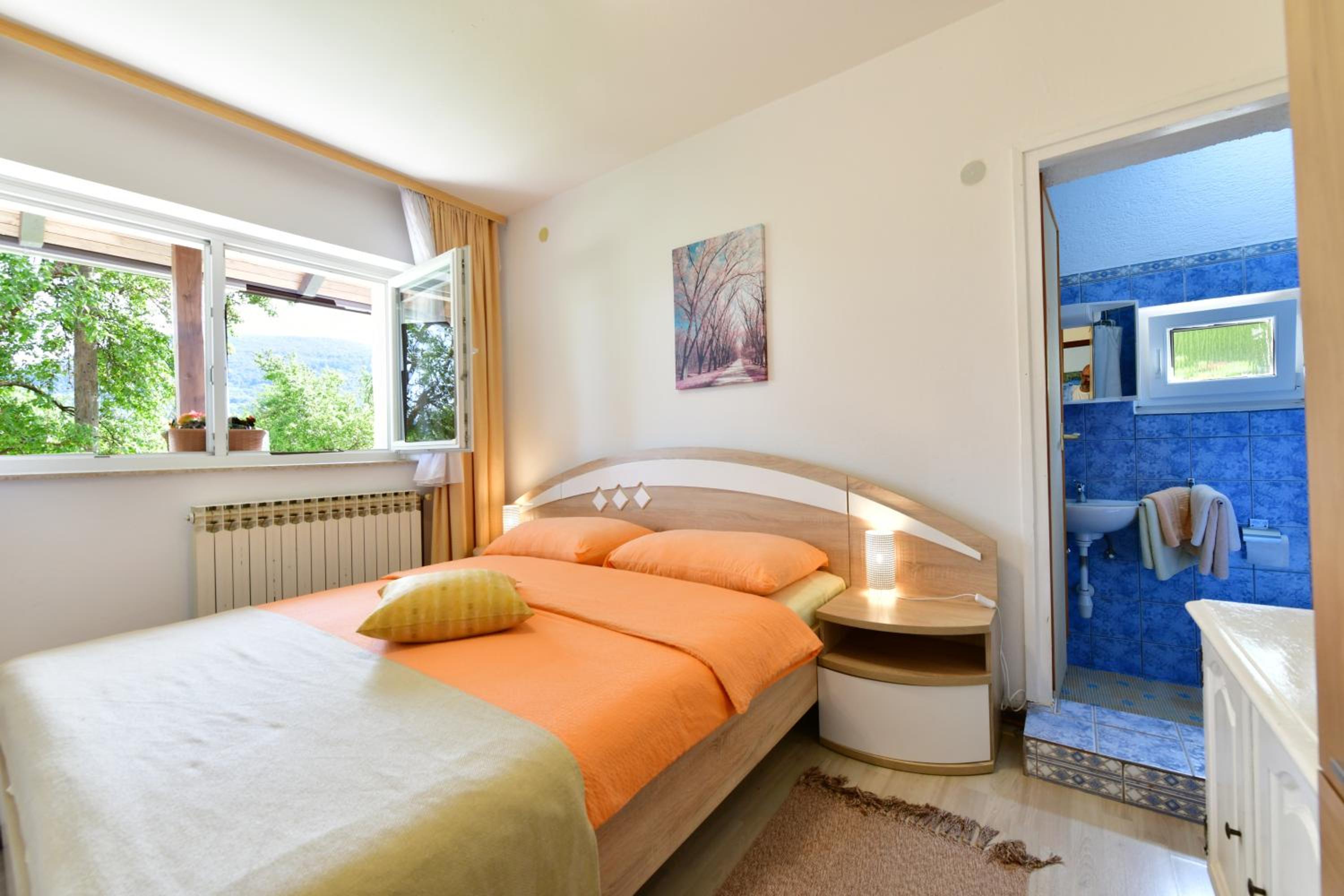 Three-Bedroom Apartment - Photo 30