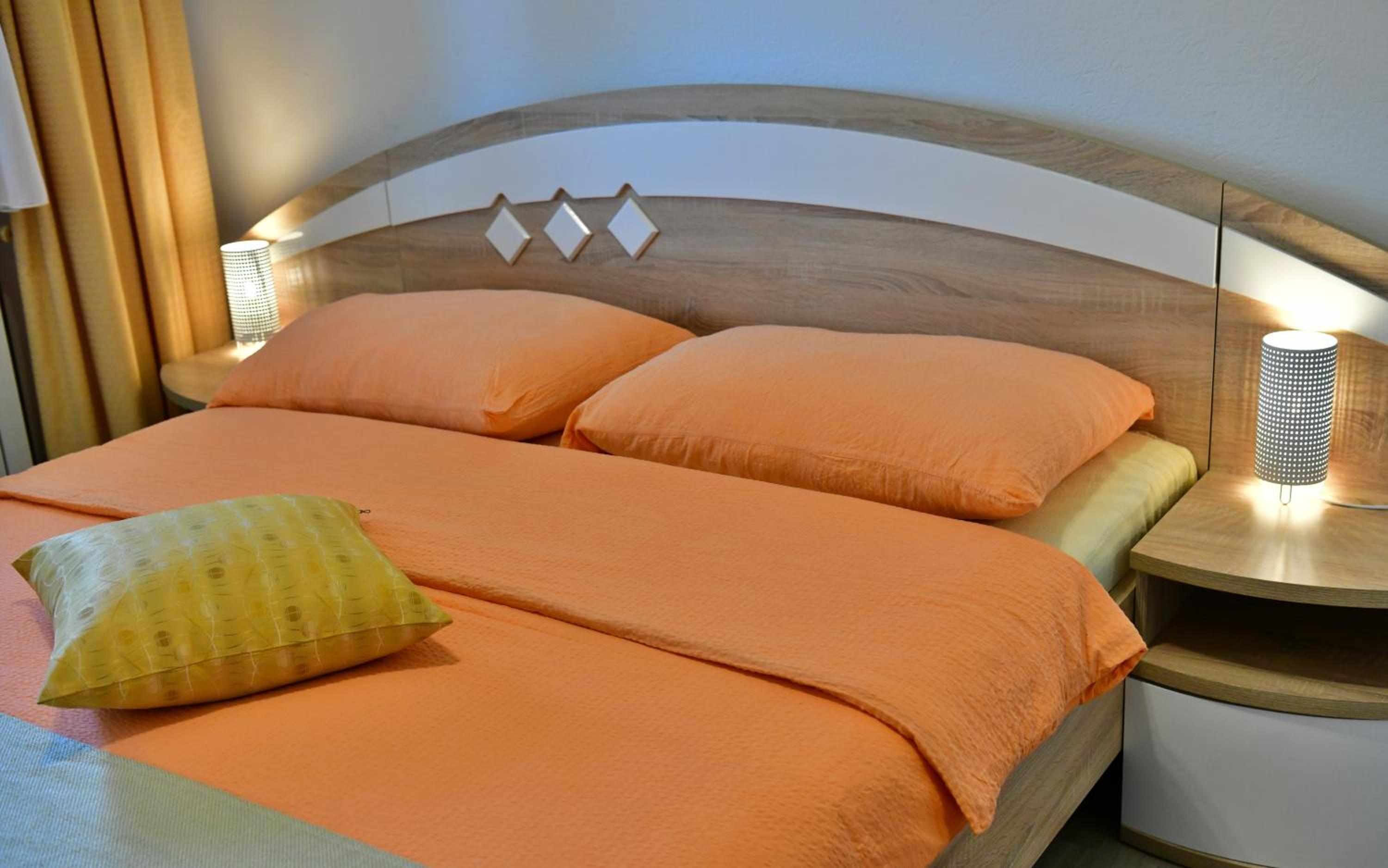 Three-Bedroom Apartment - Photo 29