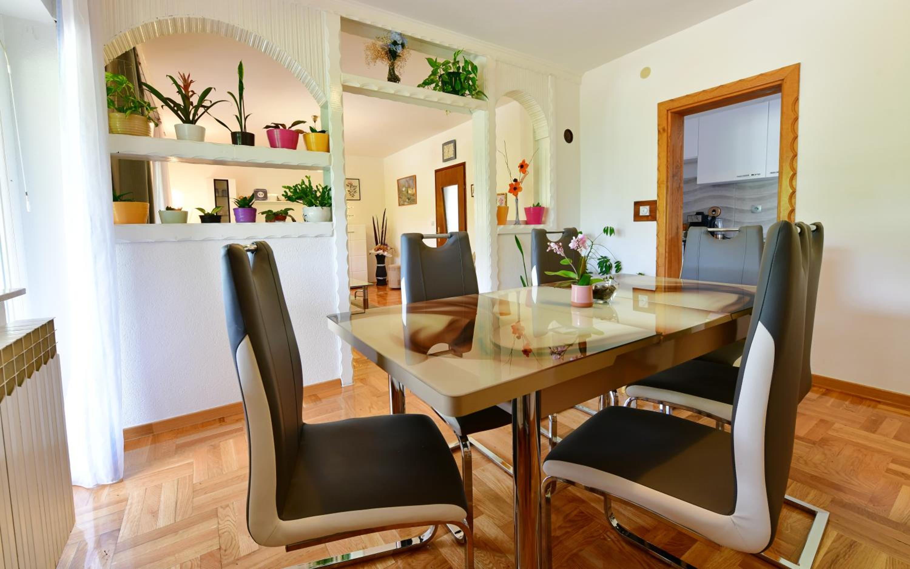 Three-Bedroom Apartment - Photo 28