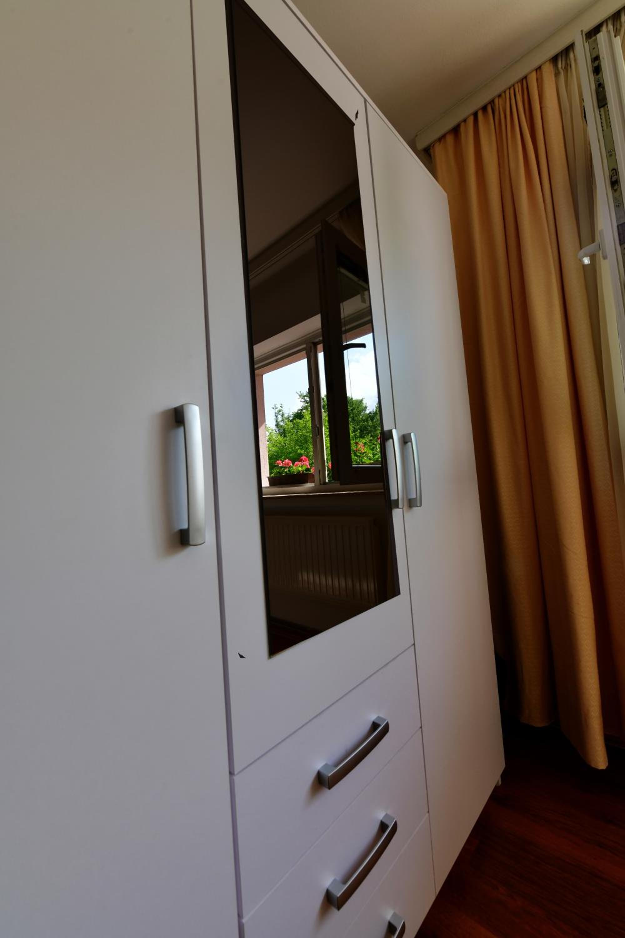 Double Room - Photo 6