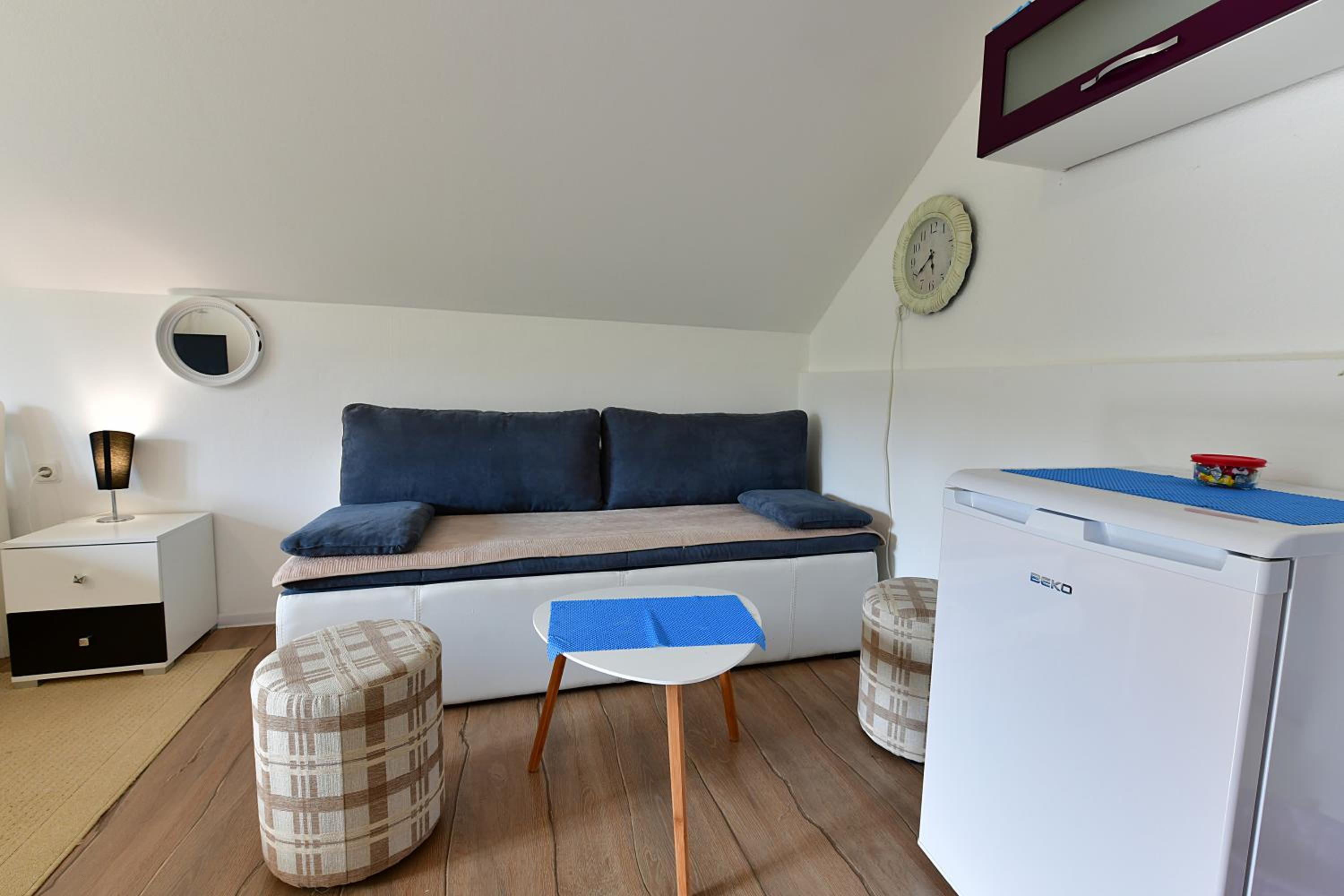 Double Room - Photo 5
