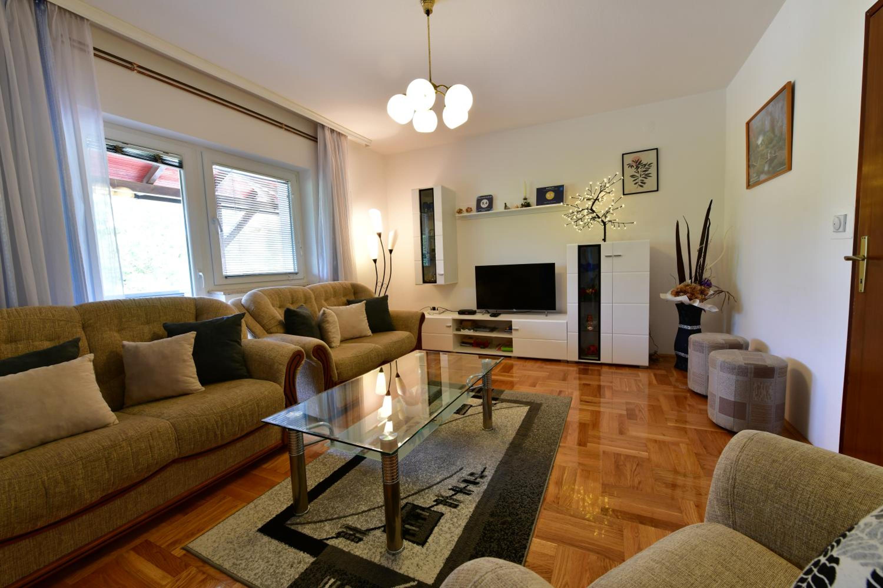 Three-Bedroom Apartment - Photo 48