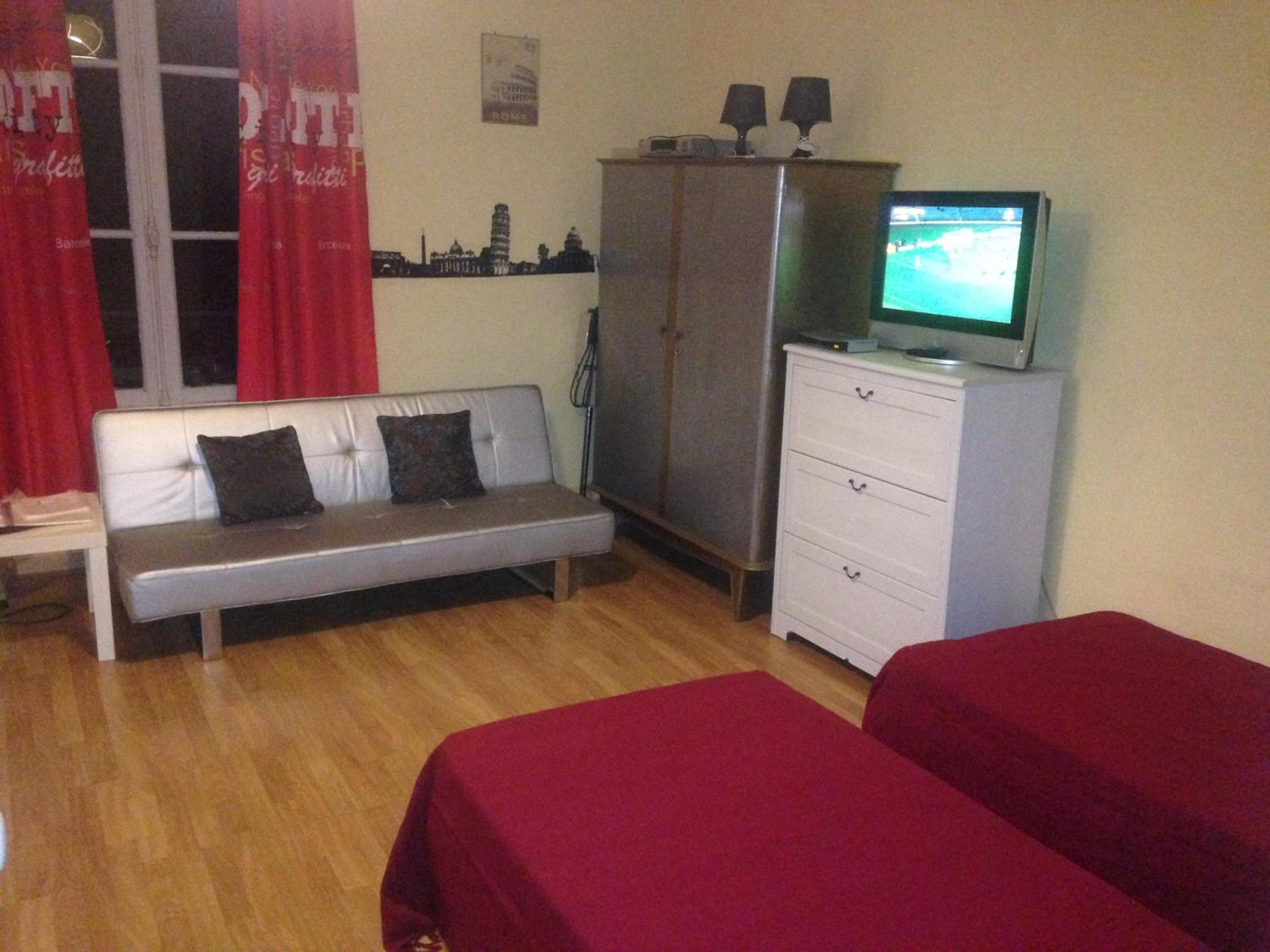 Studio (4 Adults) - Photo 8