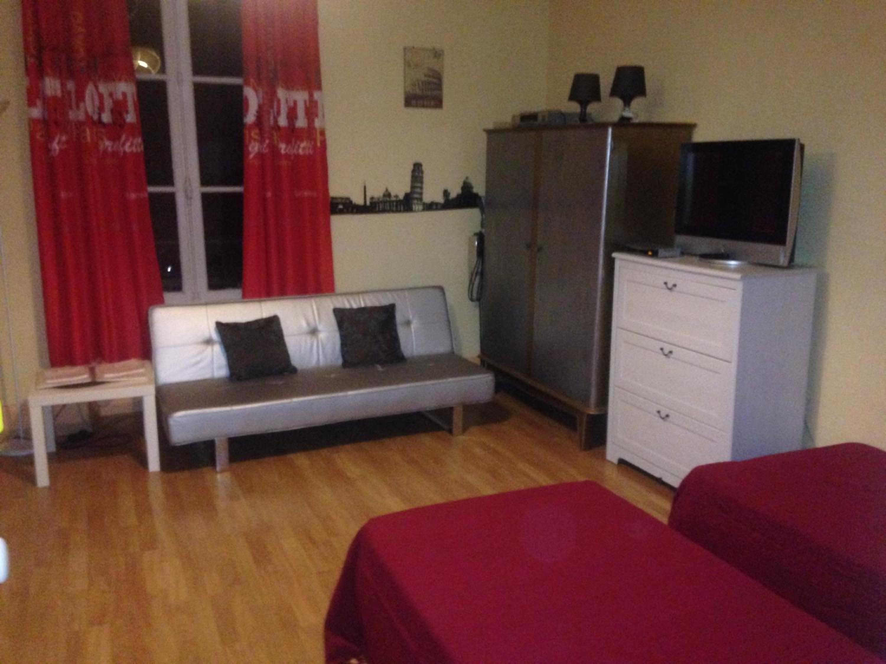 Studio (4 Adults) - Photo 9