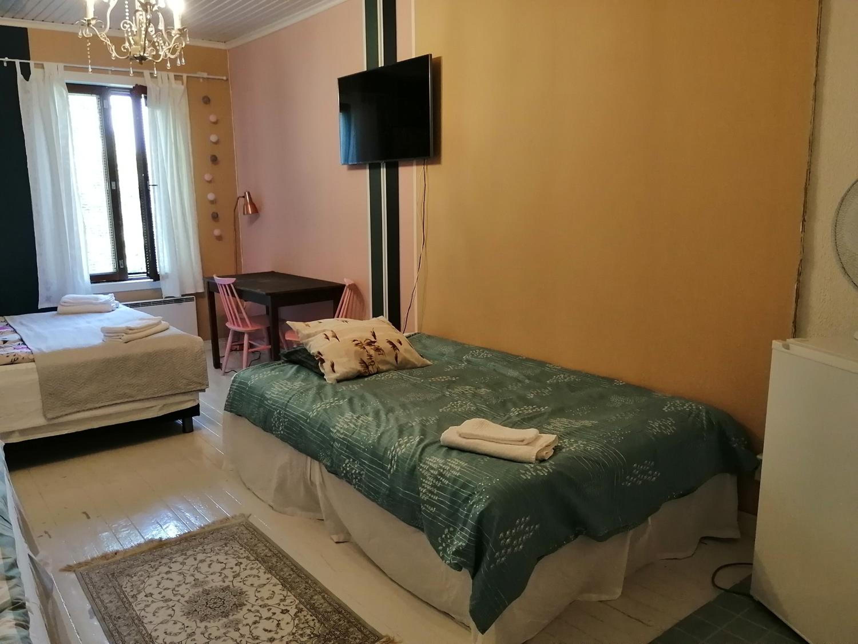 Standard Quadruple Room - Photo 4