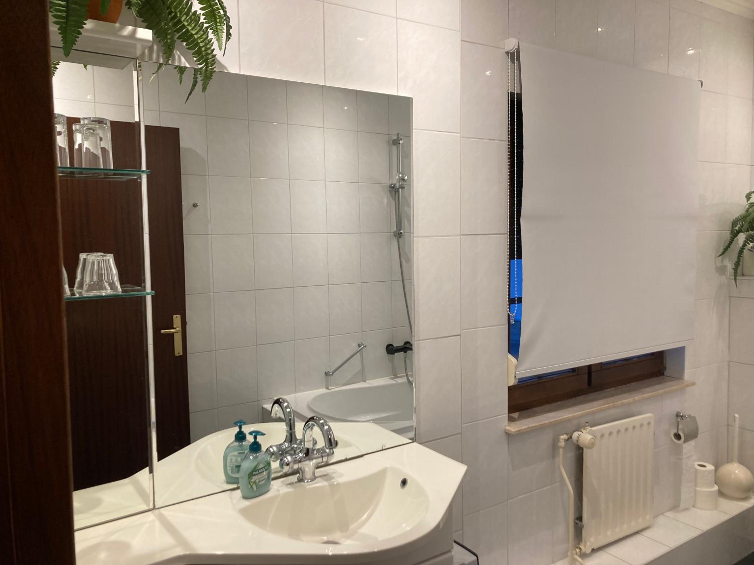 Twin Room with Private Bathroom