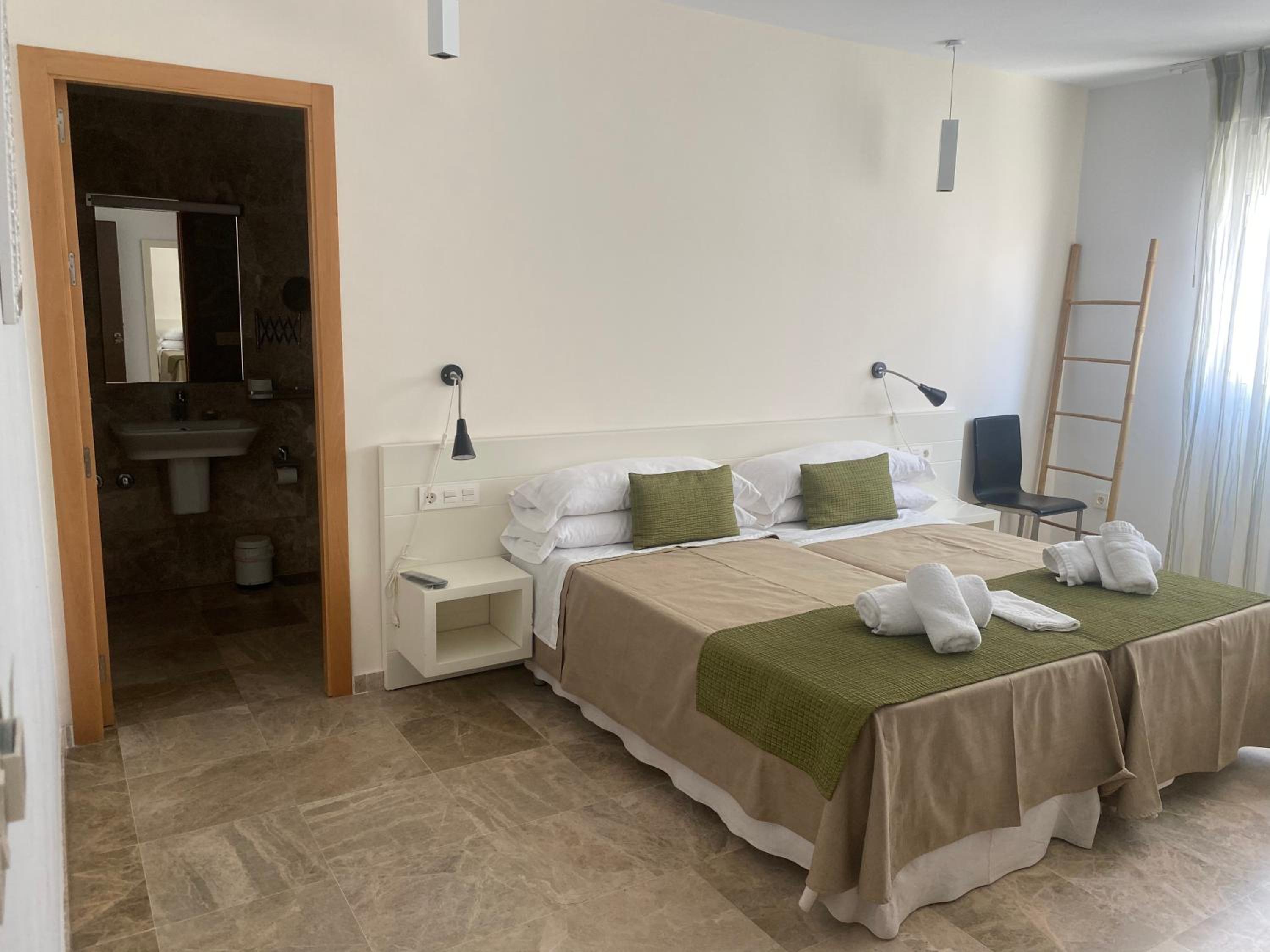 Superior Double or Twin Room photo 2