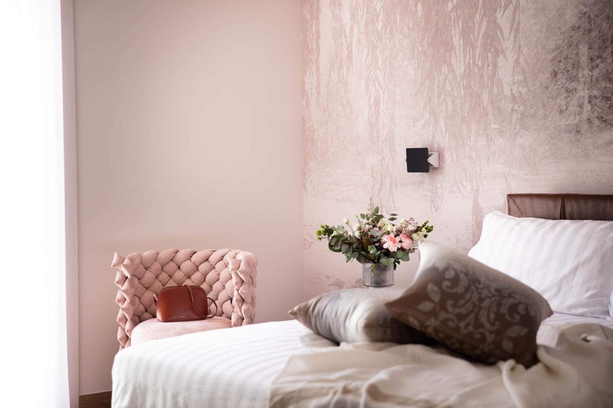 Queen Room with Spa Bath photo 3