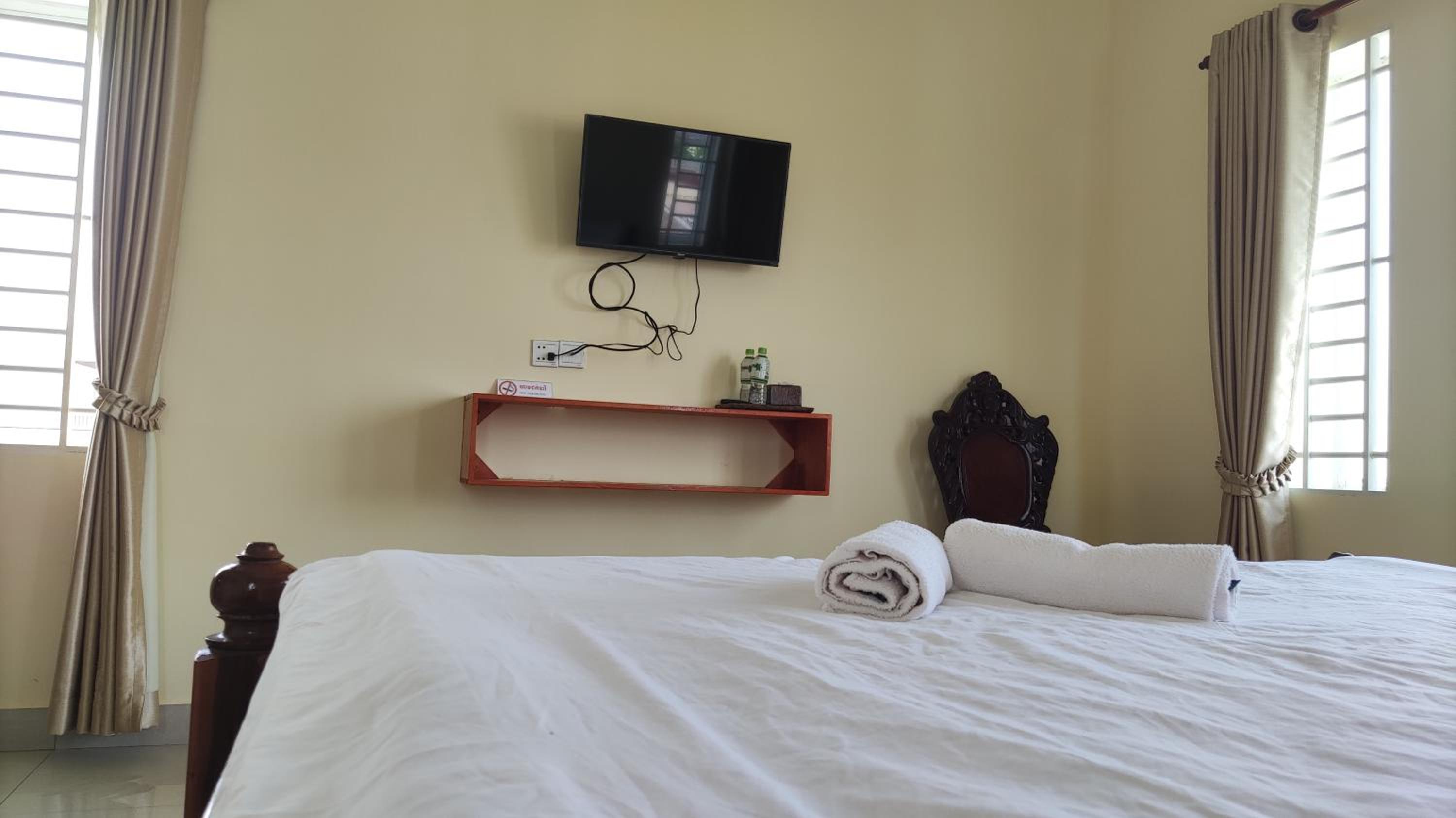 Standard Double Room with Fan photo 2