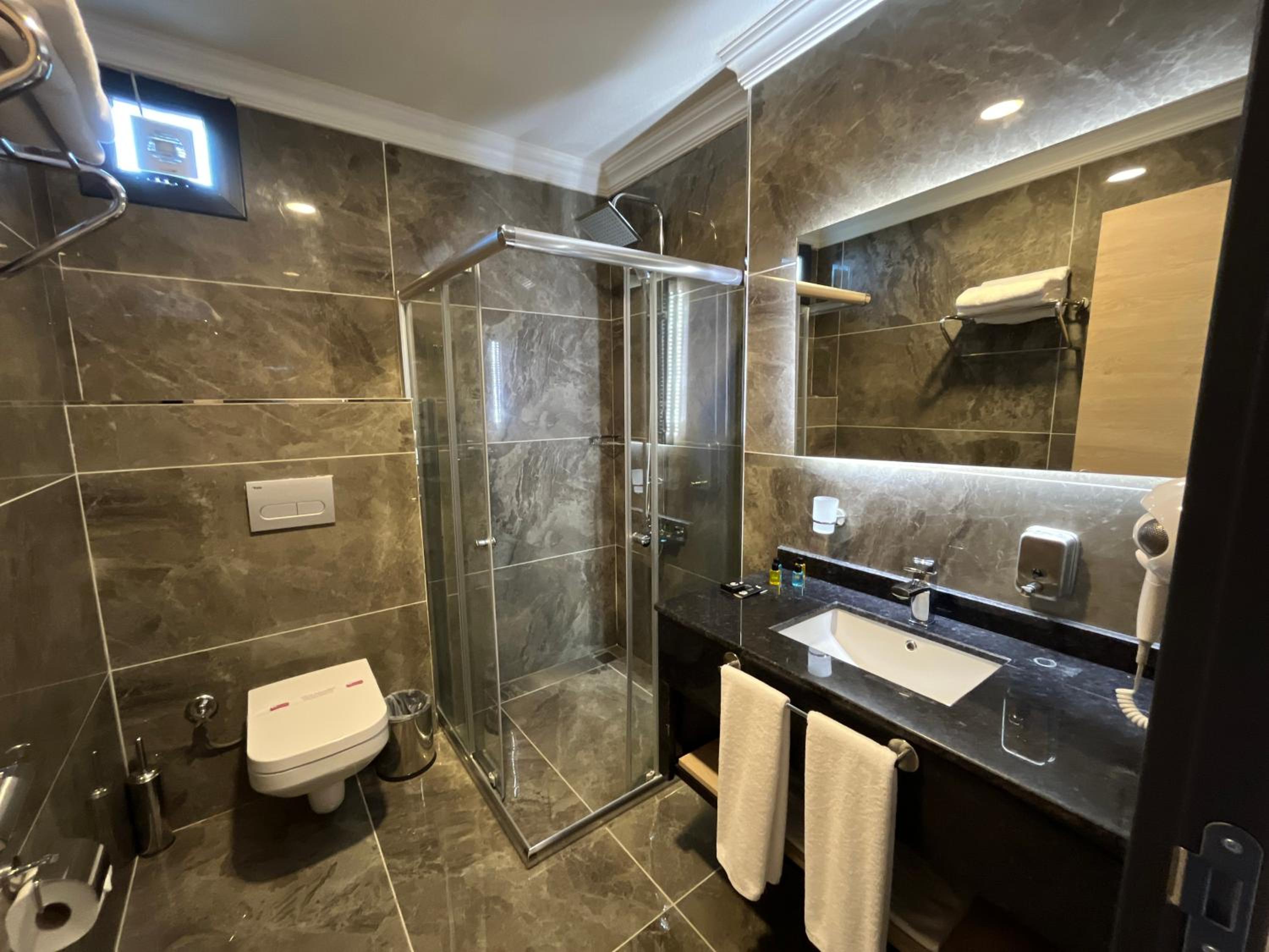 Deluxe Double Room with Sea View photo 2