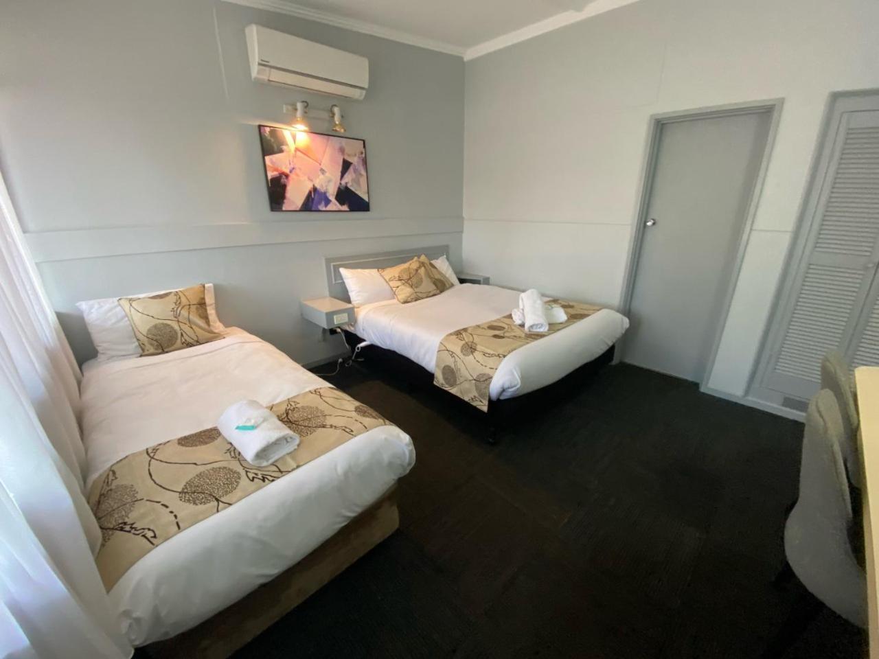 Deluxe Double or Twin Room photo 1