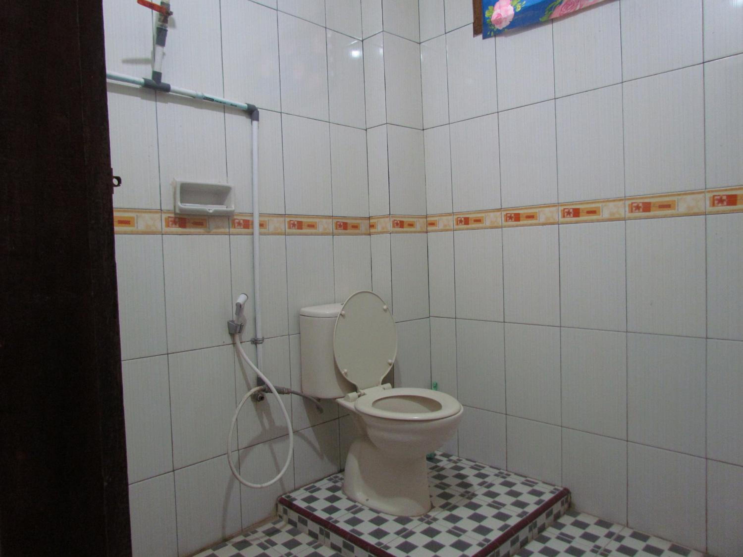 Budget Double Room - Photo 2