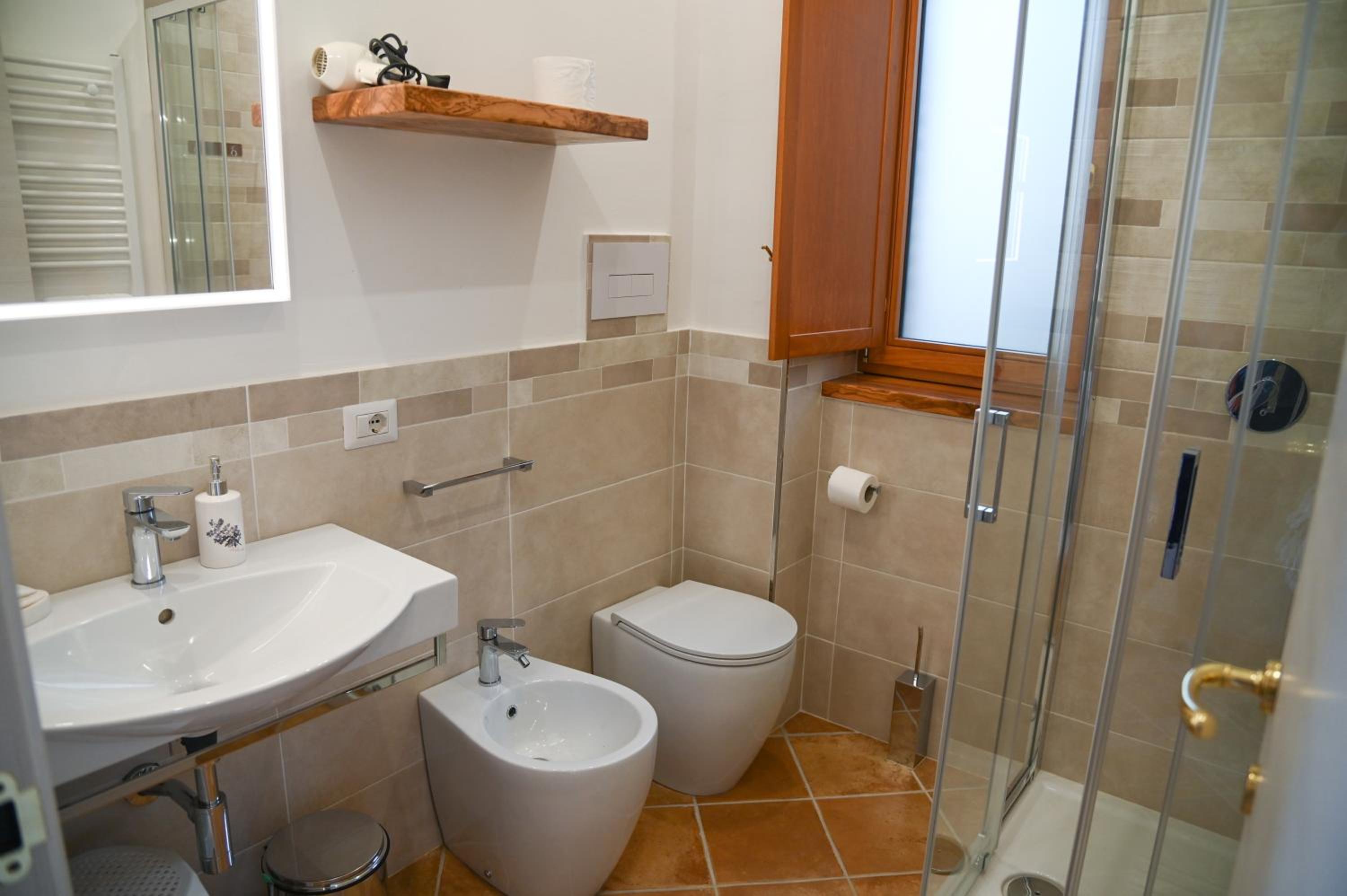 Triple Room with Private Bathroom photo 2
