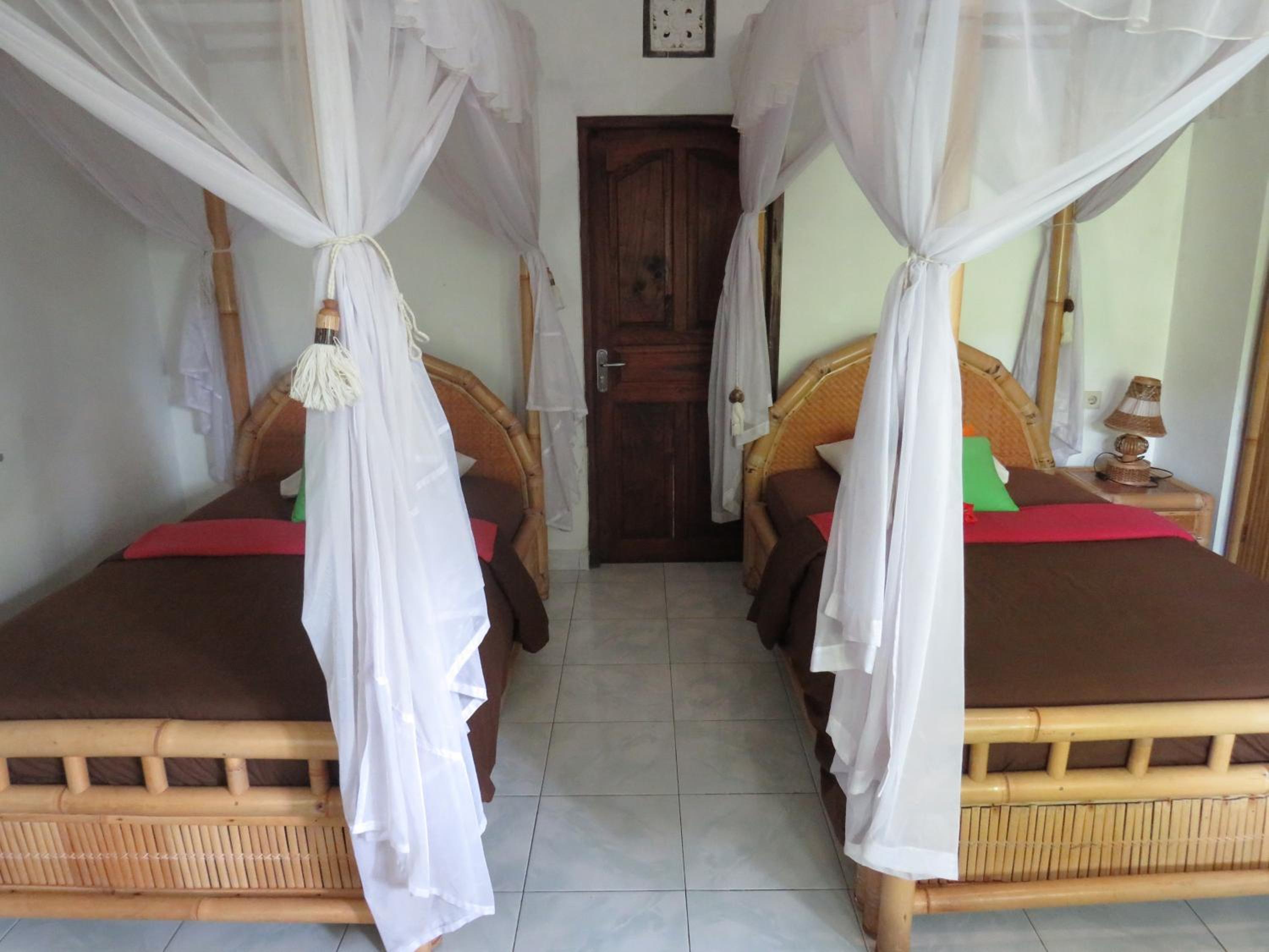 Standard Twin Room - Photo 1